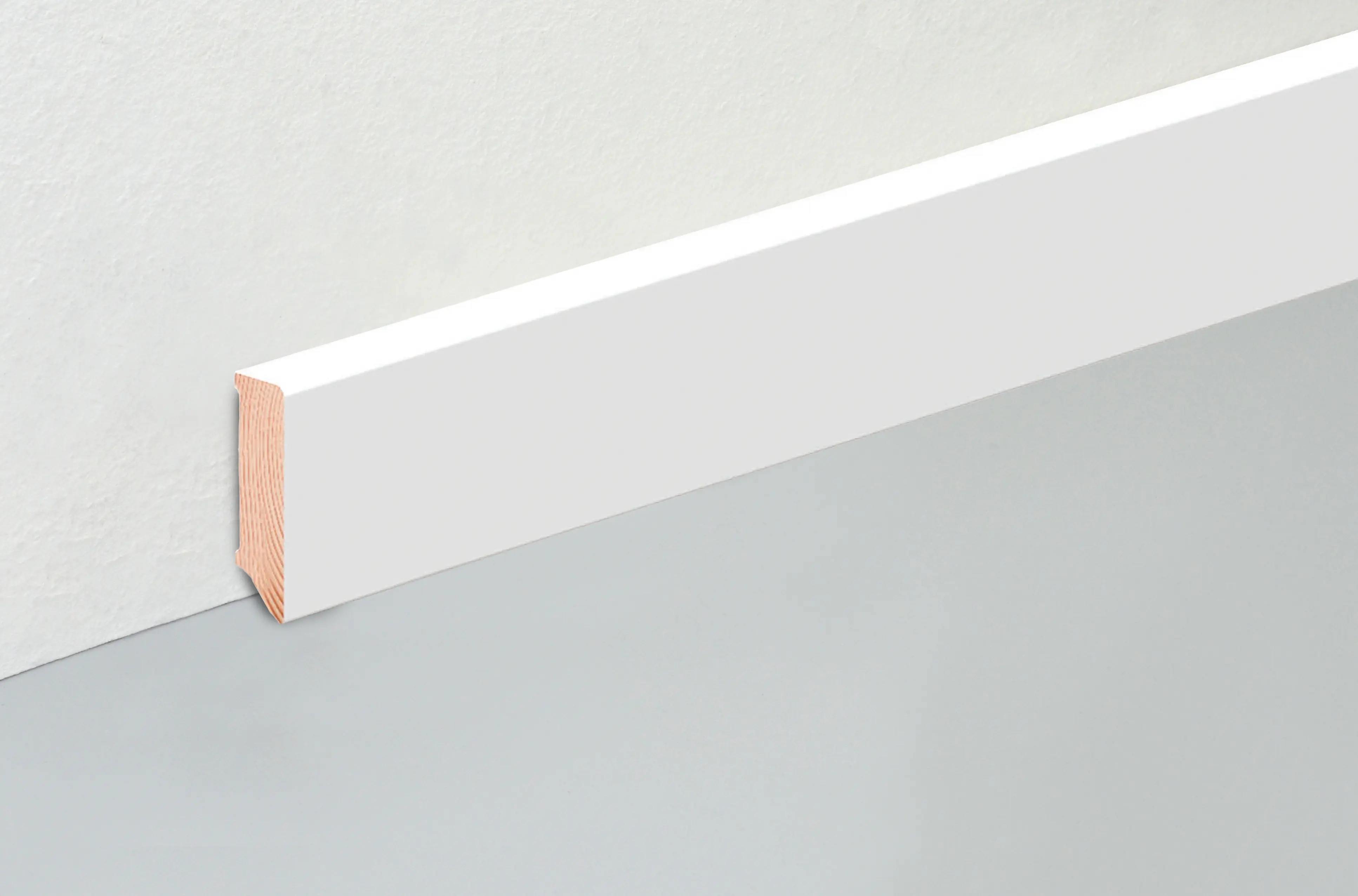 Neuhofer Fußleiste 240 cm x 58 x 16 mm weiß