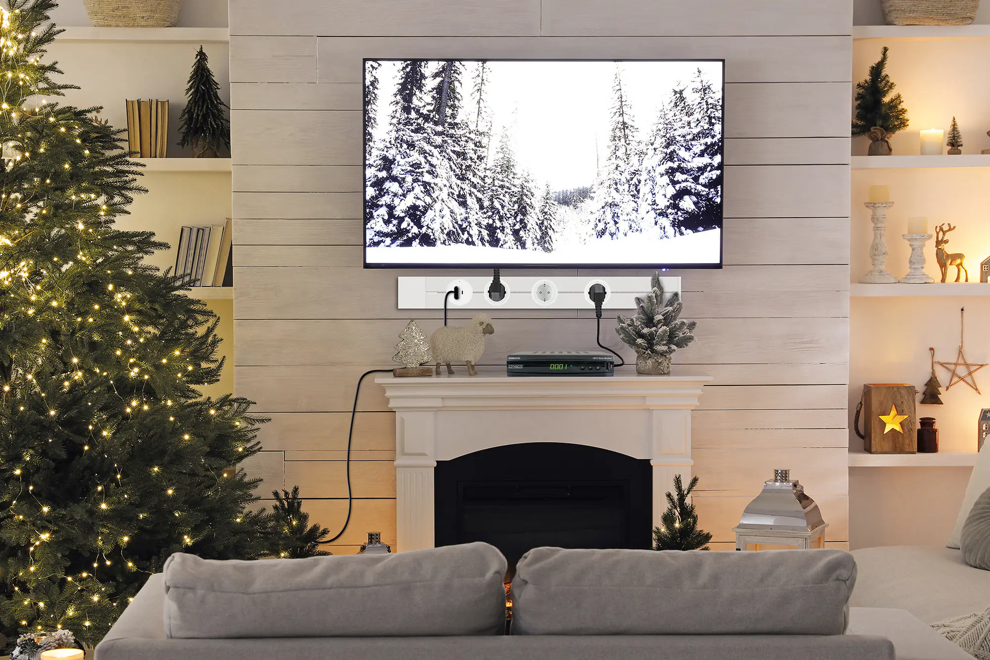 Schwaiger Modulare Stromleiste 75 cm max. 3680W weiß