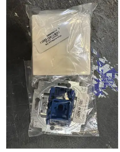 Busch-Jaeger Aus-Wechselschalter Set Allwetter 44 7 x 7 cm