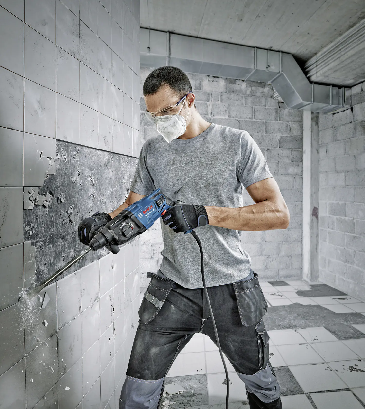 Bosch Professional Bohrhammer GBH 2-21 720 W mit Koffer Bosch Professional Bohrhammer GBH 2-21 720 W mit Koffer