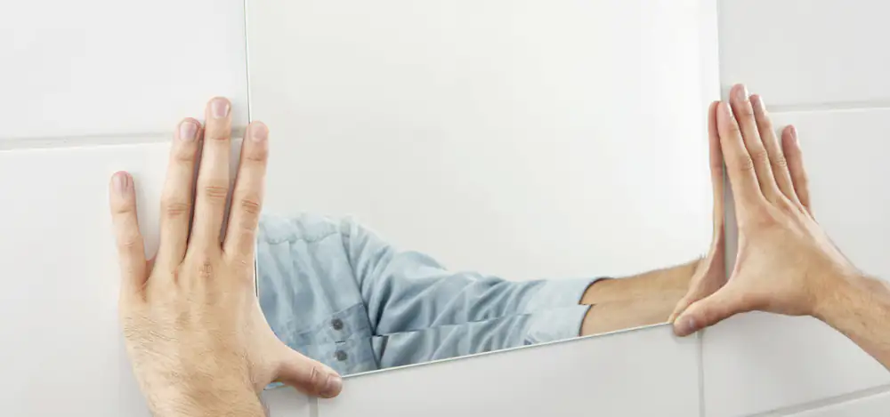 Fischer Montageband Doppelseitig zum Kleben und Montieren.