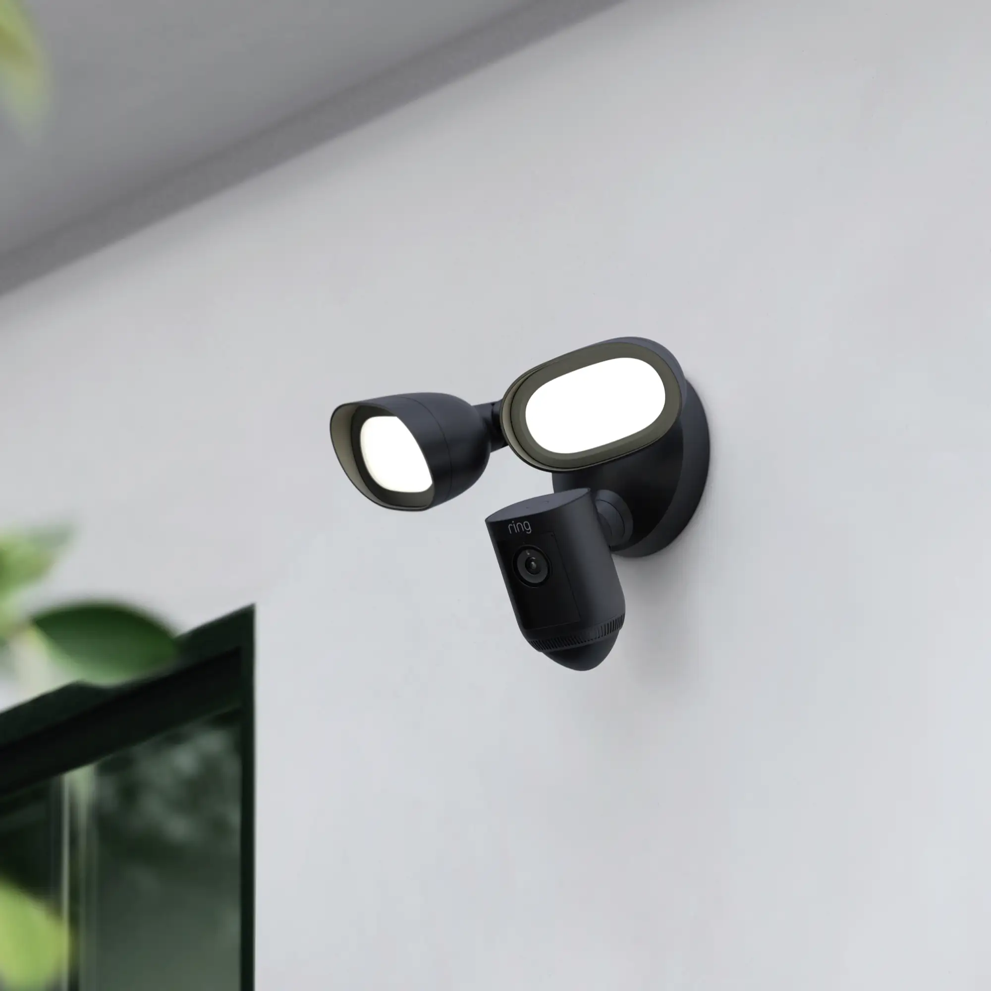 Ring Floodlight Cam Pro schwarz mit HDR-Video, festverdrahtet Ring Floodlight Cam Pro schwarz mit HDR-Video, festverdrahtet