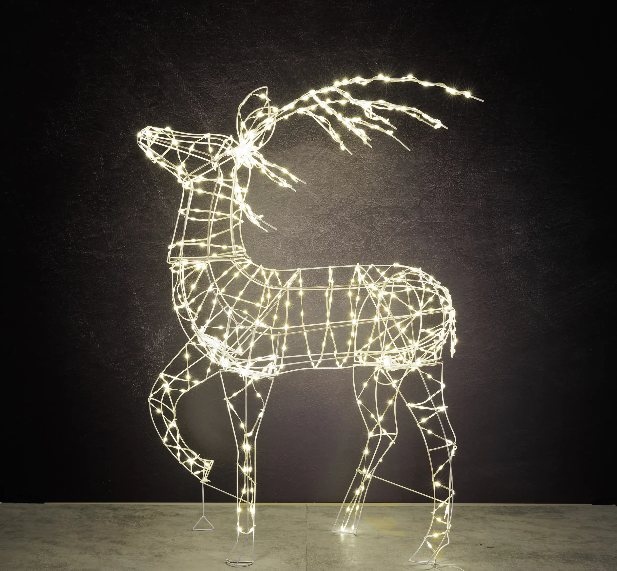 TrendLine LED Metallfigur Hirsch 130 x 68 cm warmweiß Außen mit Timer