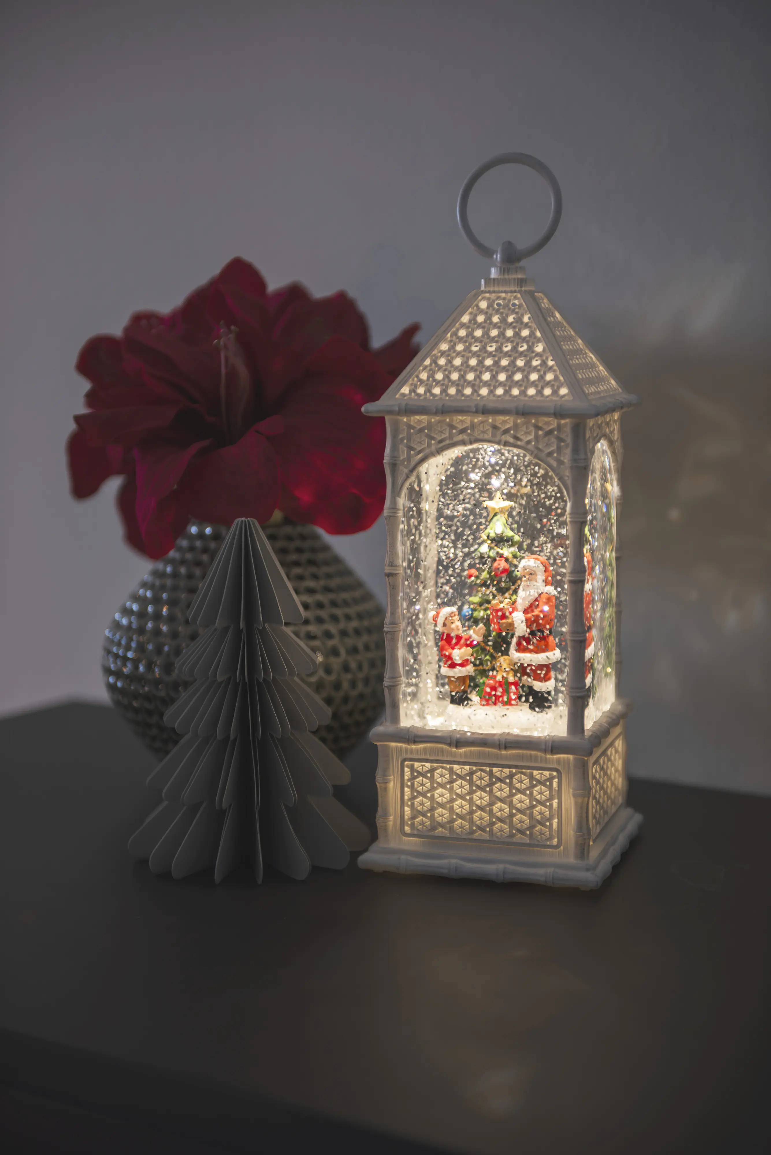 Konstsmide LED Wasserlaterne Santa am Baum Innen 1 warmweiße Diode Konstsmide LED Wasserlaterne Santa am Baum Innen 1 warmweiße Diode