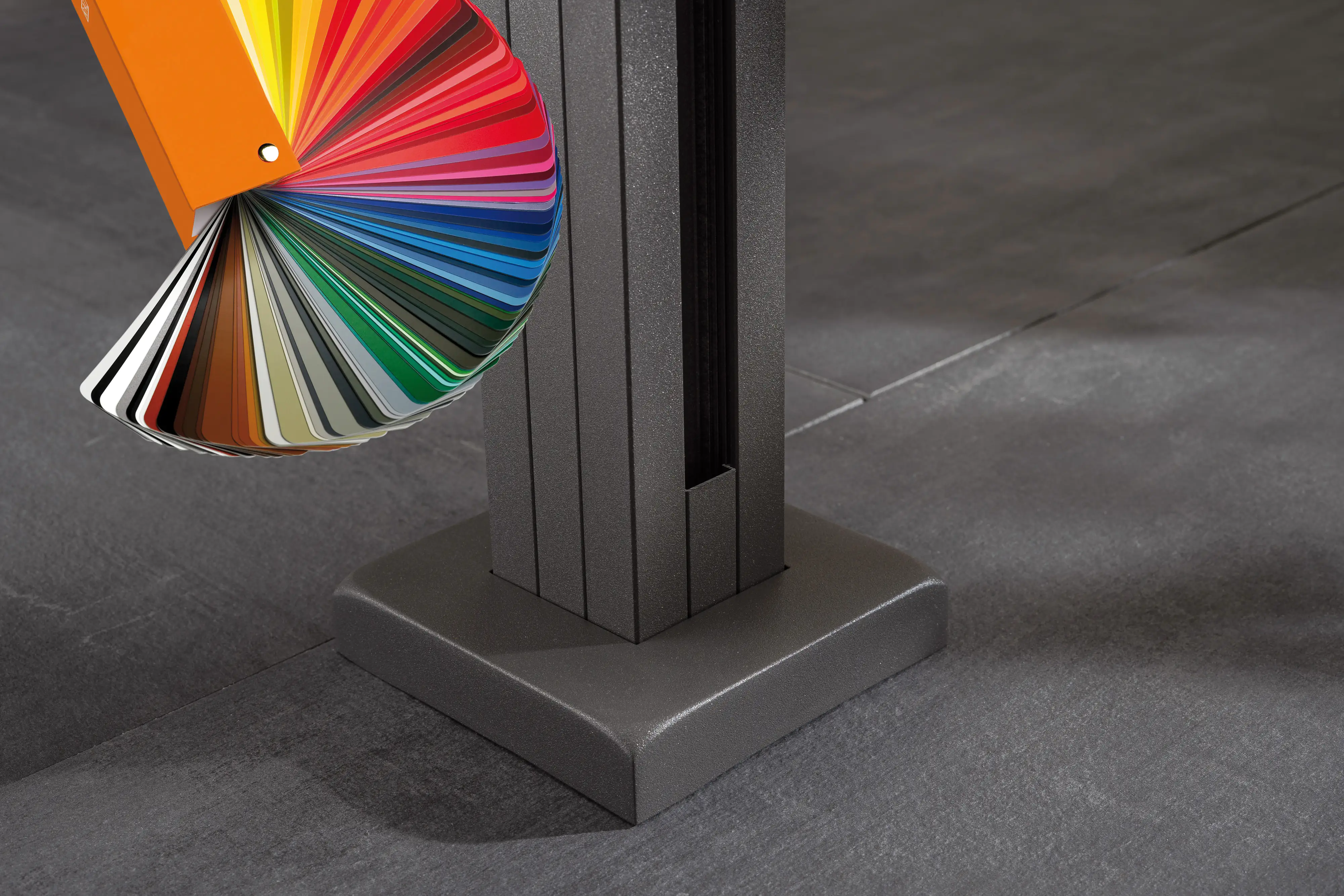 Ambiente Aluminium-Abdeckkappe 145 x 145 x 28 mm, RAL Wunschfarbe