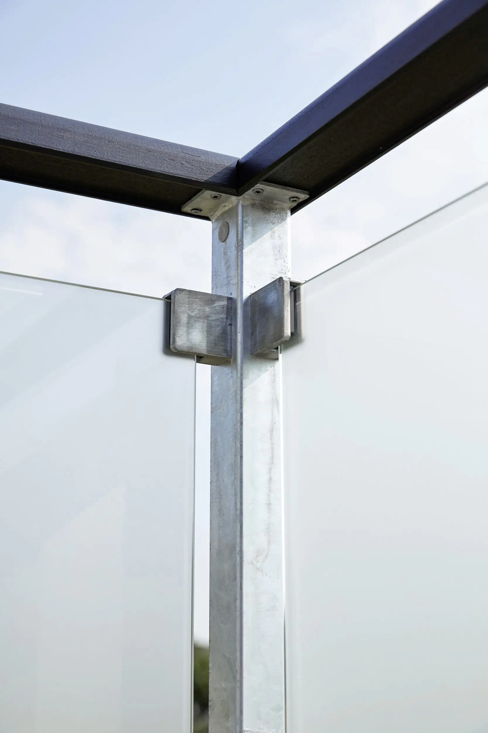 Plus Handlauf Mahagoni 3,6 x 189 cm schwarz für Stahlpfosten