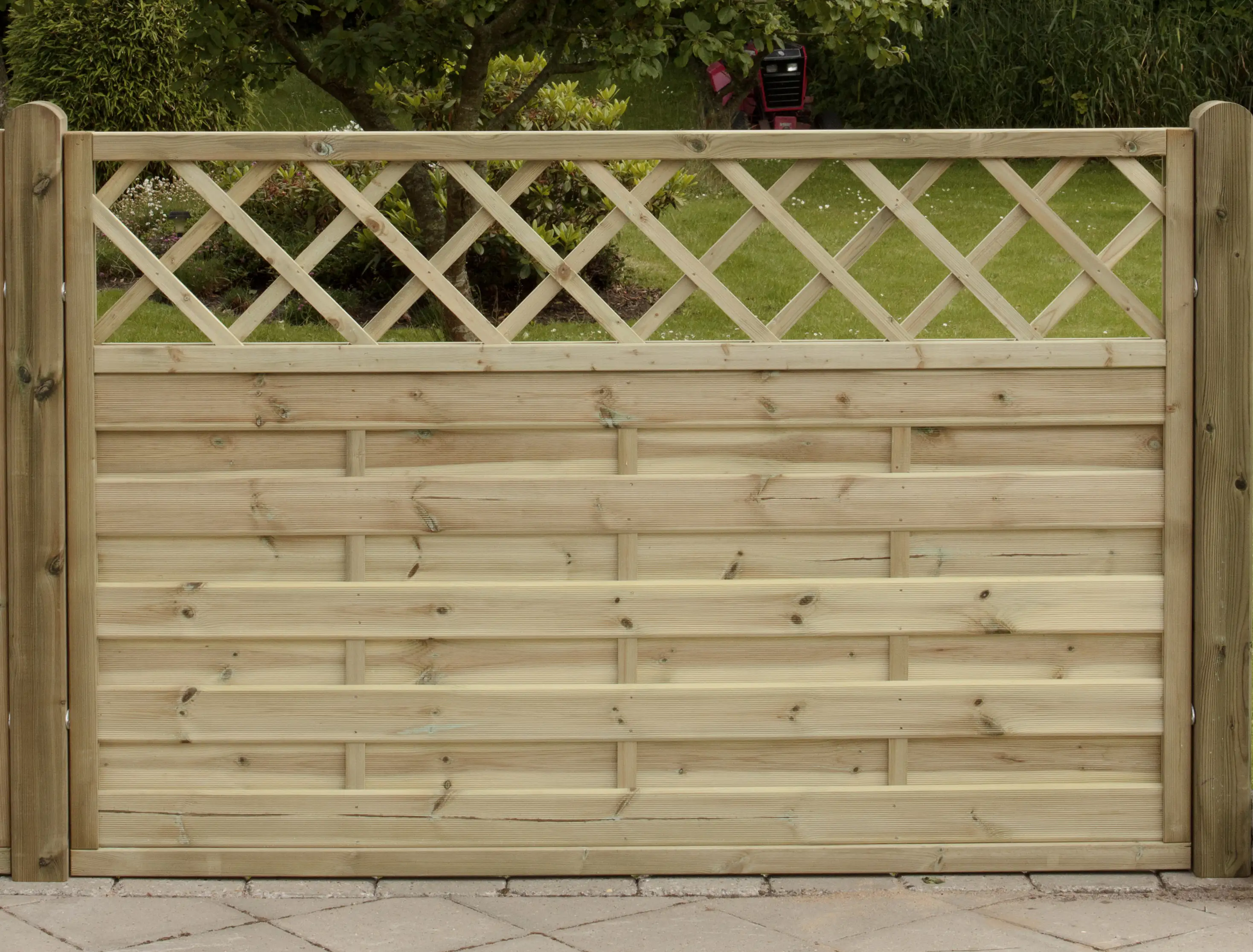 Plus Zaun Bergen mit Rankgitter 180 x 120 cm Druckimprägniert Plus Zaun Bergen mit Rankgitter 180 x 120 cm Druckimprägniert