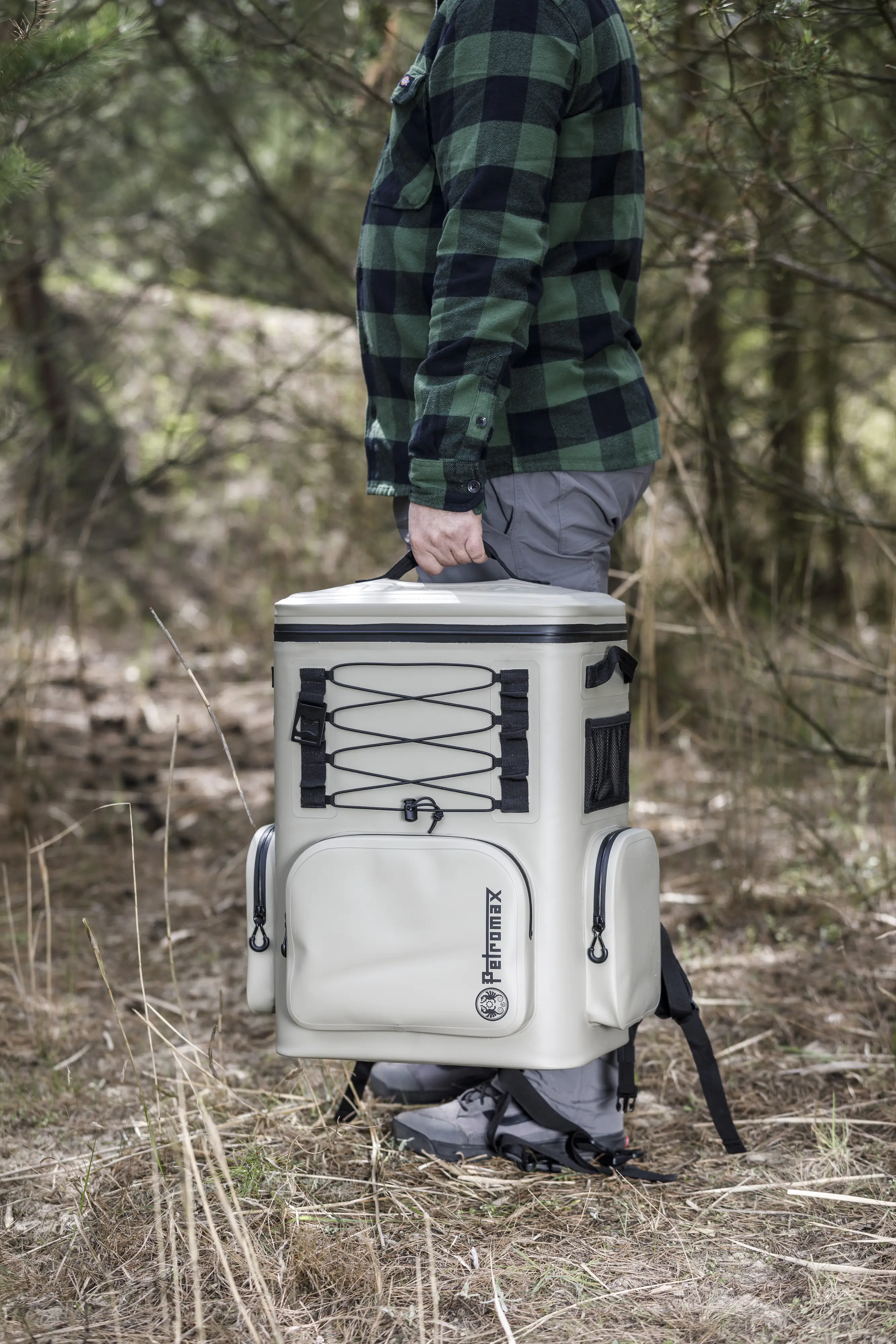 Petromax Kühlrucksack 27 Liter 54,5 x 44,5 x 34 cm sandfarben