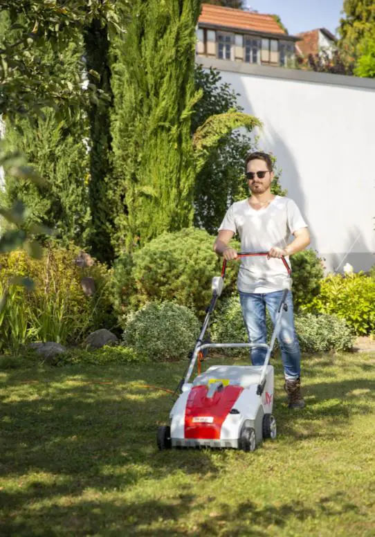 Ikra Vertikutierer Lüfter IEVL 1738 Ikra Vertikutierer Lüfter IEVL 1738