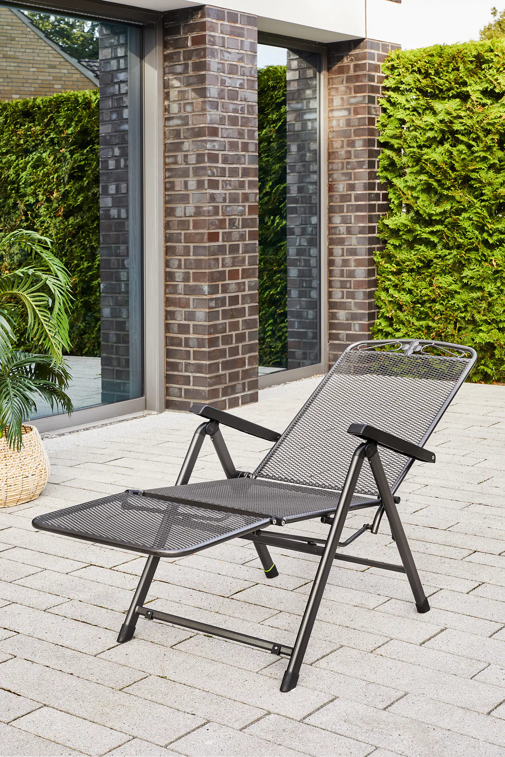 4260278790027_07 MWH Relaxsessel Savoy eisengrau Stahlgestell Pulverbeschichtung (Elotherm)