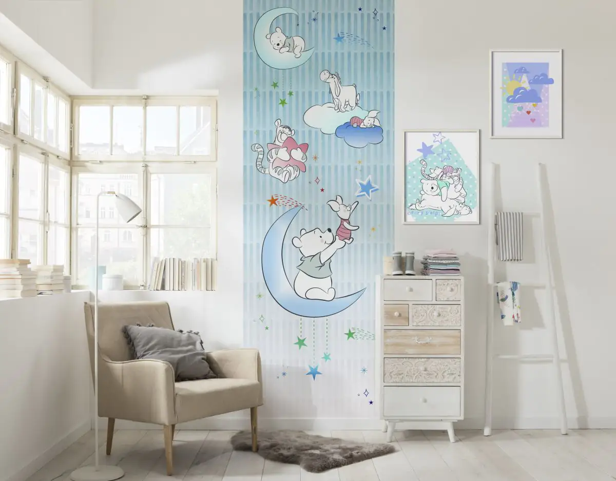 4055065510168_1 Komar Vlies Fototapete Winnie Pooh Piglet 100 x 280 cm