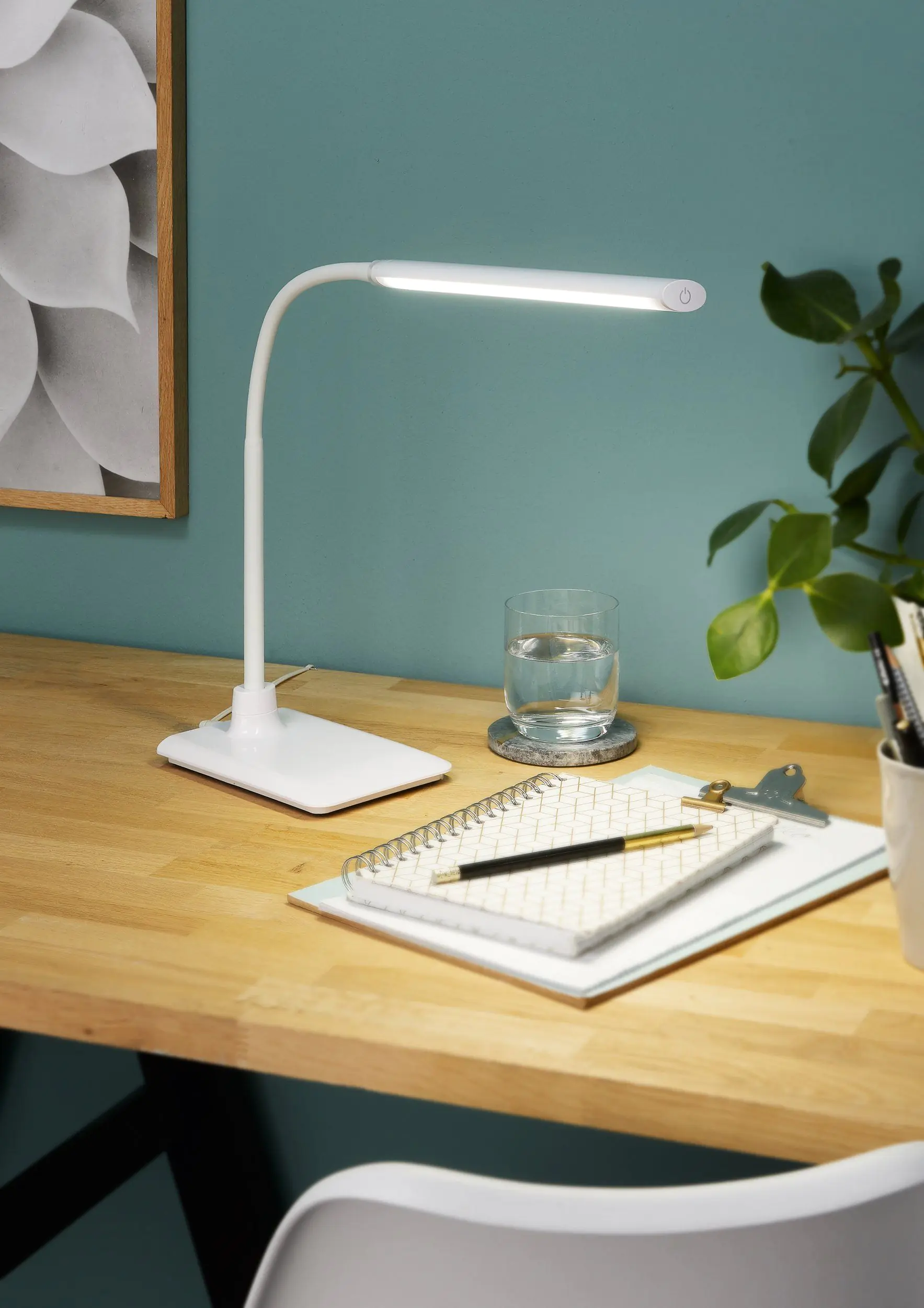 Eglo LED Tischleuchte Laroa weiß 32,5 x 12 cm dimmbar, neutralweiß Eglo LED Tischleuchte Laroa weiß 32,5 x 12 cm dimmbar, neutralweiß
