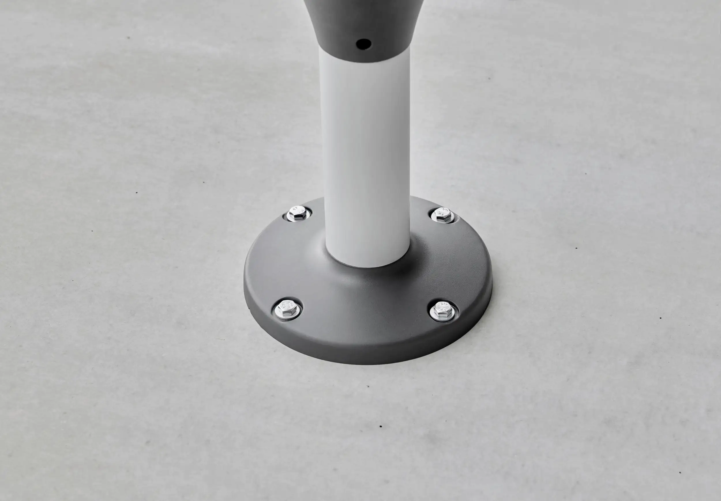 Gardena Terrassen-Schlauchbox RollUp M mit 20 m Schlauch automatisches Aufrollen