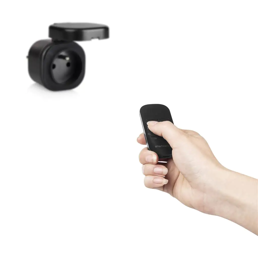 Smartwares Mini-Außen-Funk-Steckdose Plug&Connect schwarz, IP44