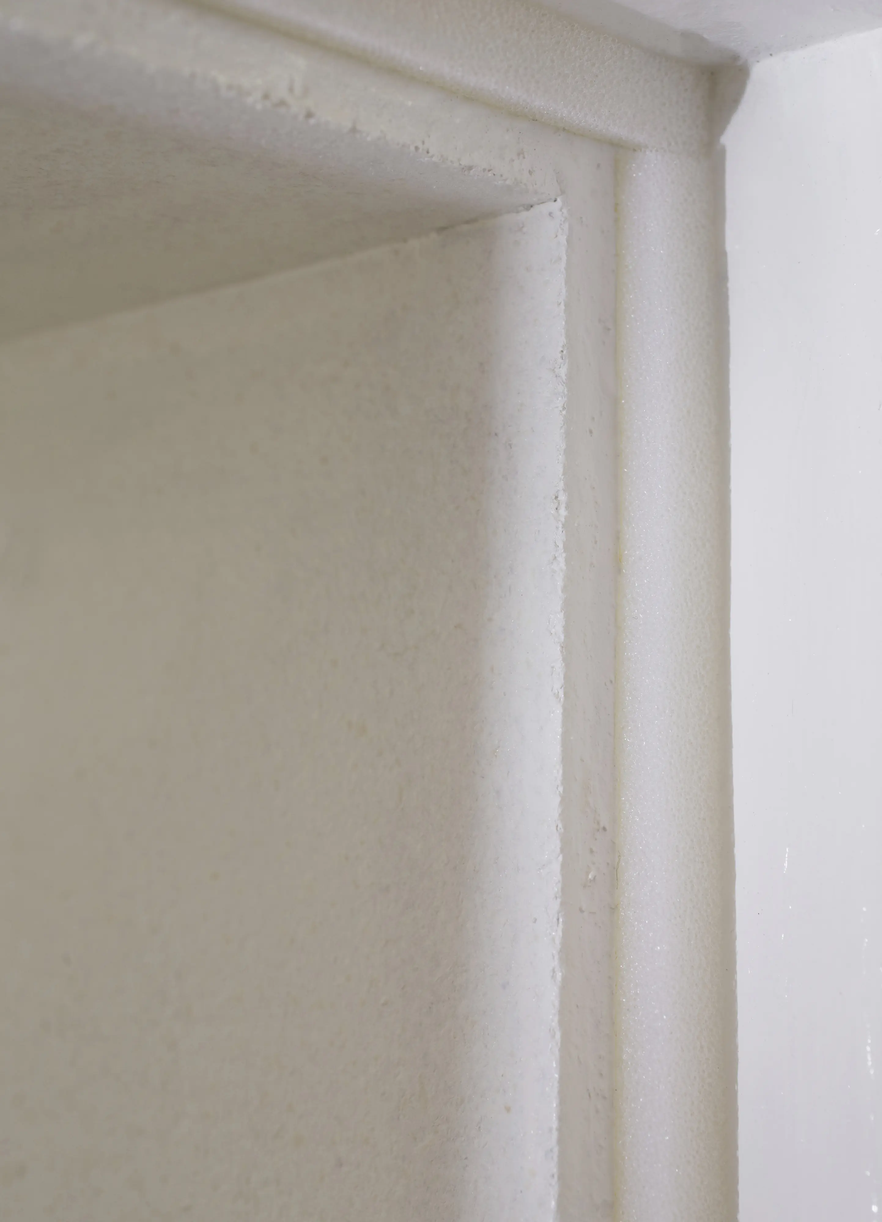 tesa Insulation Schaumstoff-Dichtung Universal 10 m, weiß