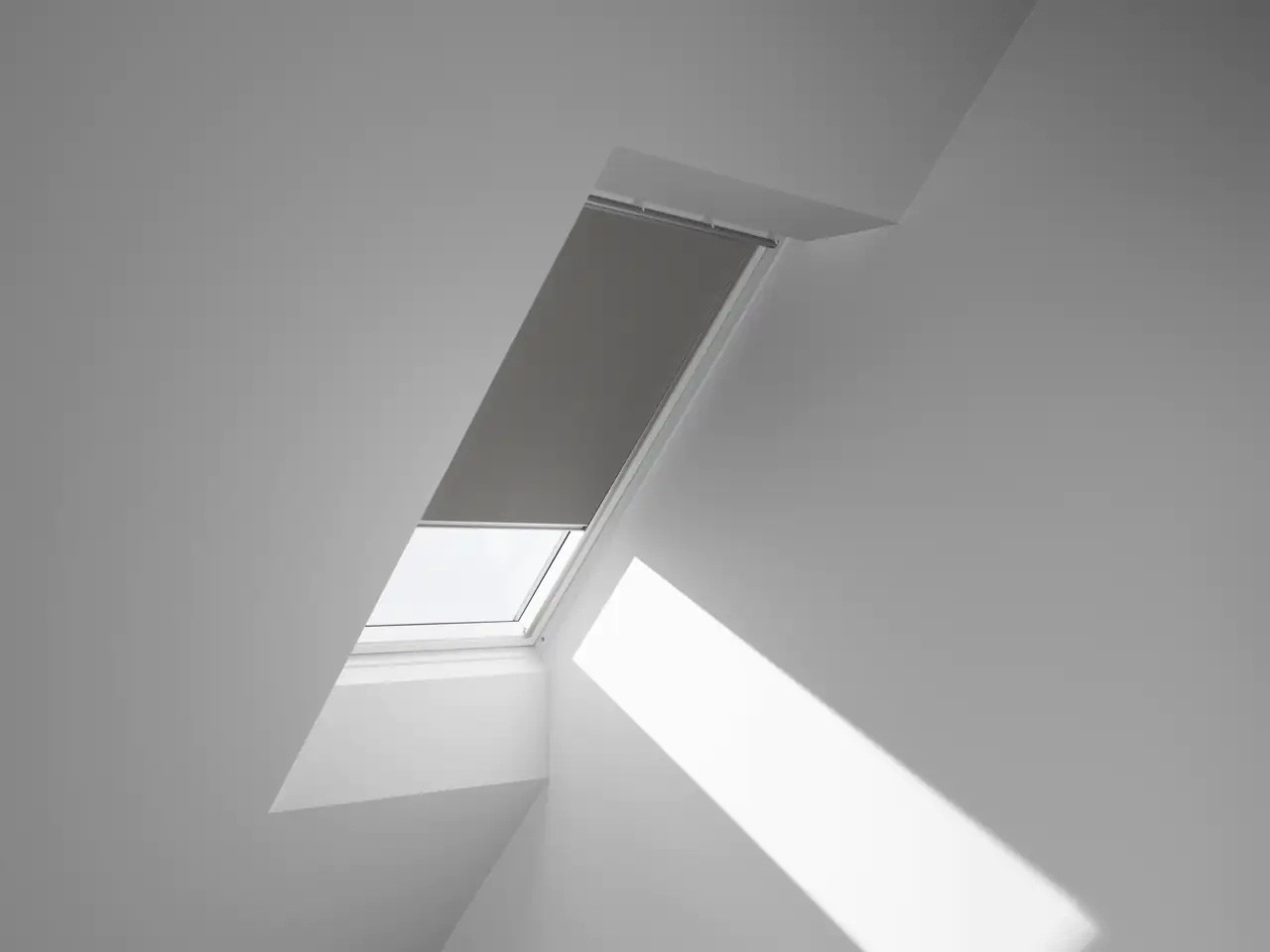 5702326742866 VELUX Verdunkelungsrollo manuell DKL CK02 0705S grau