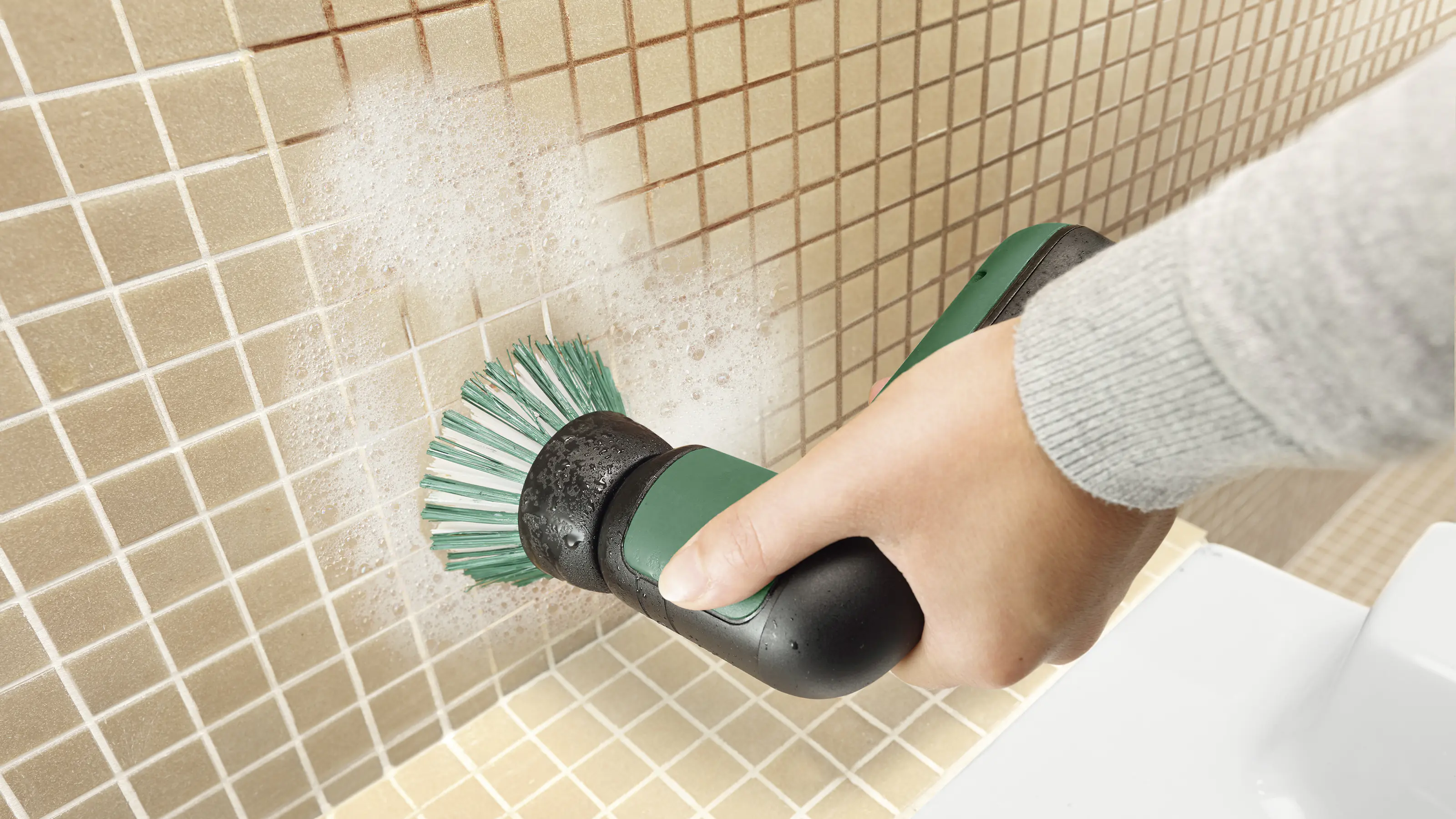 Bosch Akku-Reinigungsbürste UniversalBrush 3,6 V inkl. Akku und Ladegerät Bosch Akku-Reinigungsbürste UniversalBrush 3,6 V inkl. Akku und Ladegerät