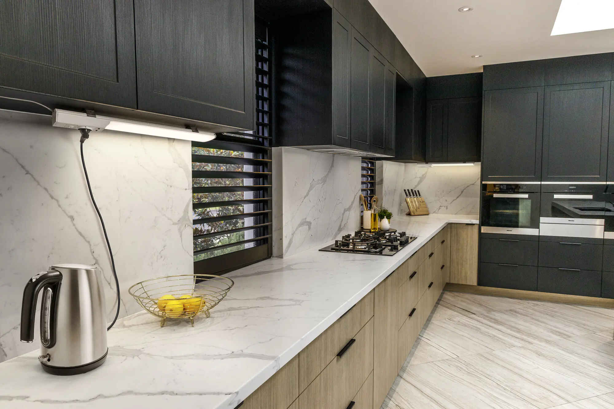 Osram LED Unterbauleuchte Linear Flat Socket USB 54 cm 10 Watt