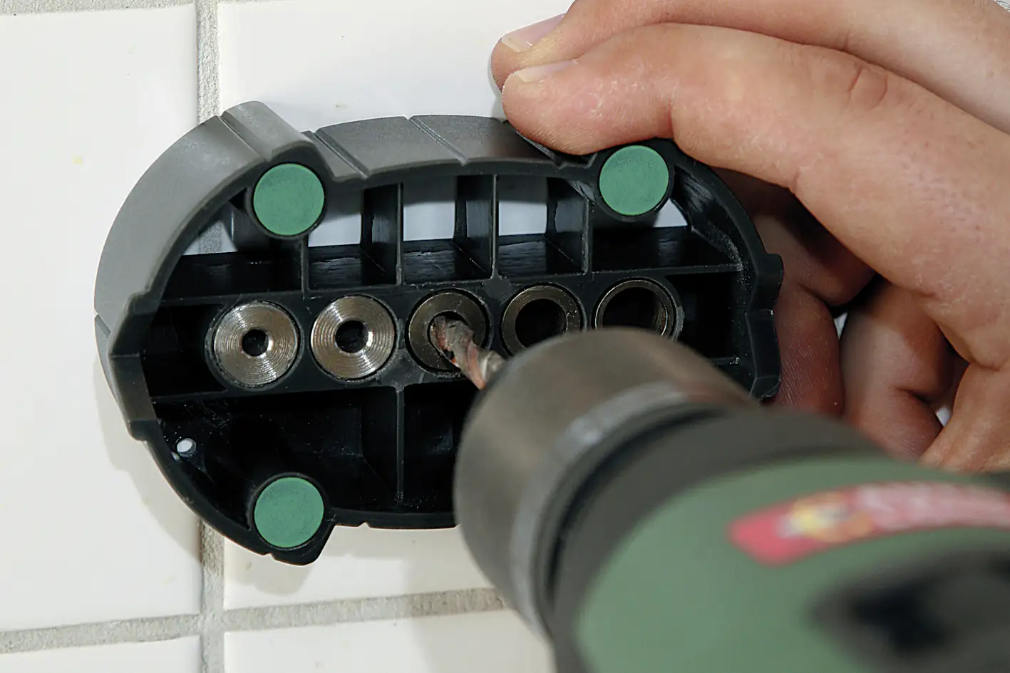 Wolfcraft Bohrhilfe Basic für rechtwinklige Löcher Ø 4, 5, 6, 8, 10 mm Wolfcraft Bohrhilfe Basic für rechtwinklige Löcher Ø 4, 5, 6, 8, 10 mm