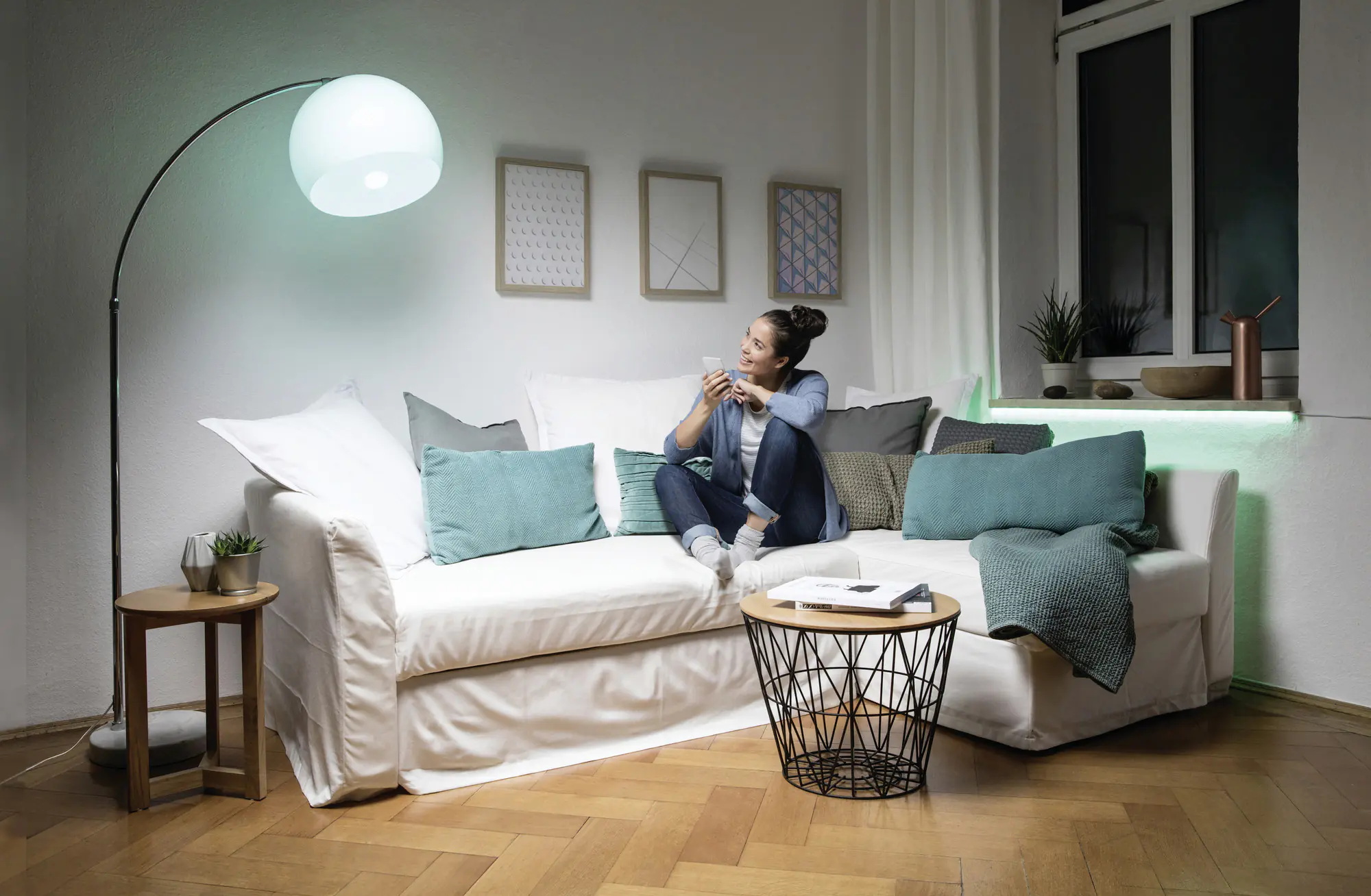 Osram LED Leuchtmittel Retrofit A60 E27 9,7W warmweiß, dimmbar, weiß matt