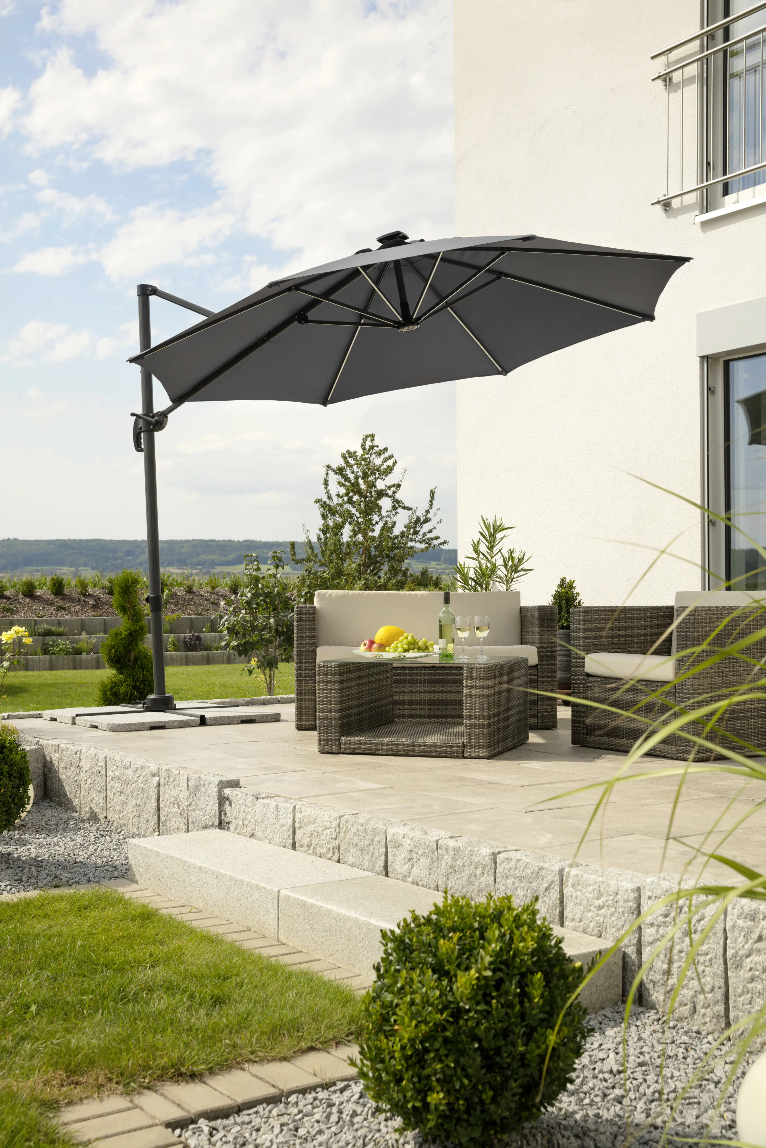 Schneider Ampelschirm Rhodos Blacklight anthrazit Ø 300 cm Schneider Ampelschirm Rhodos Blacklight anthrazit Ø 300 cm