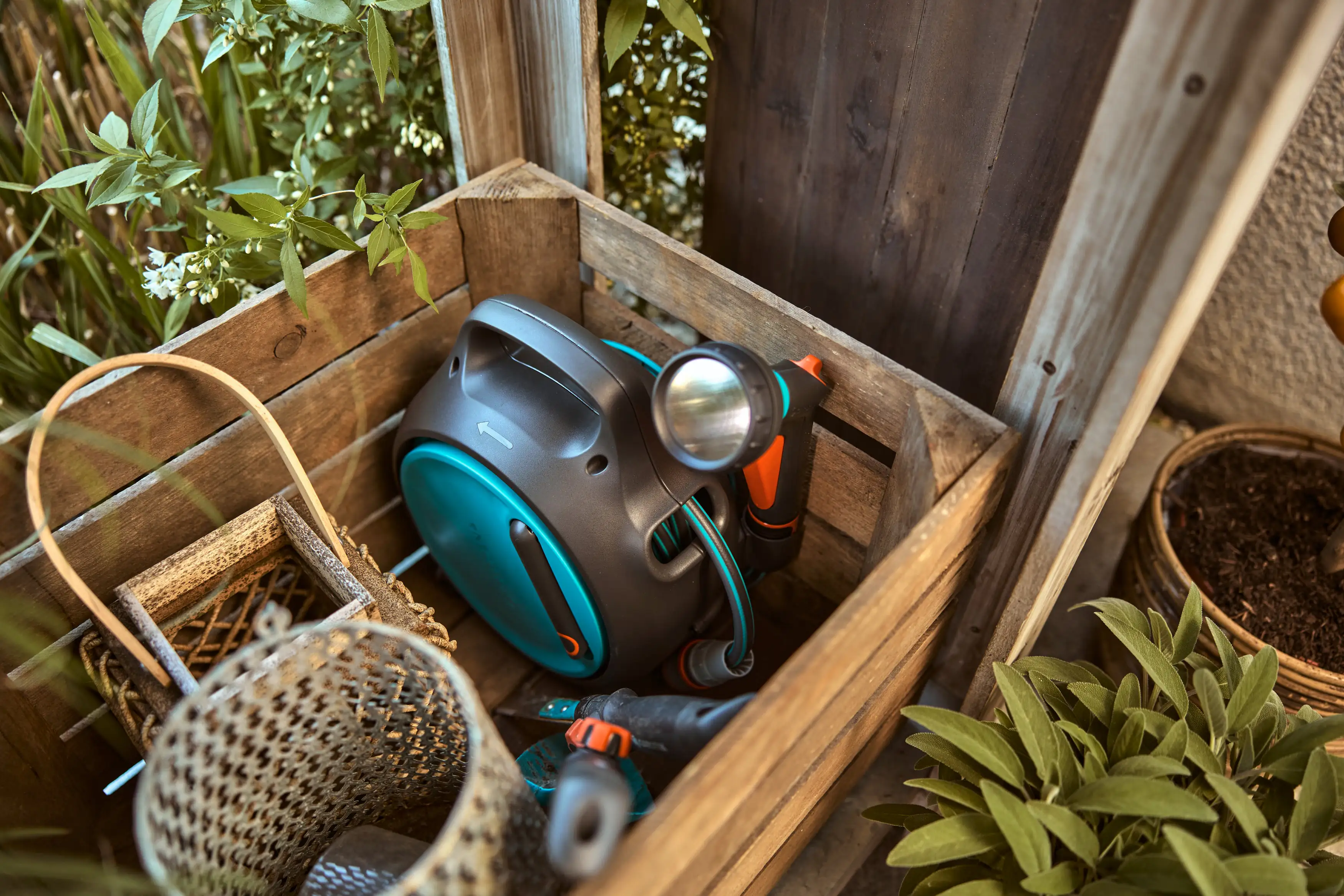 Gardena Mobile Schlauchbox Move inkl. 10 m Schlauch