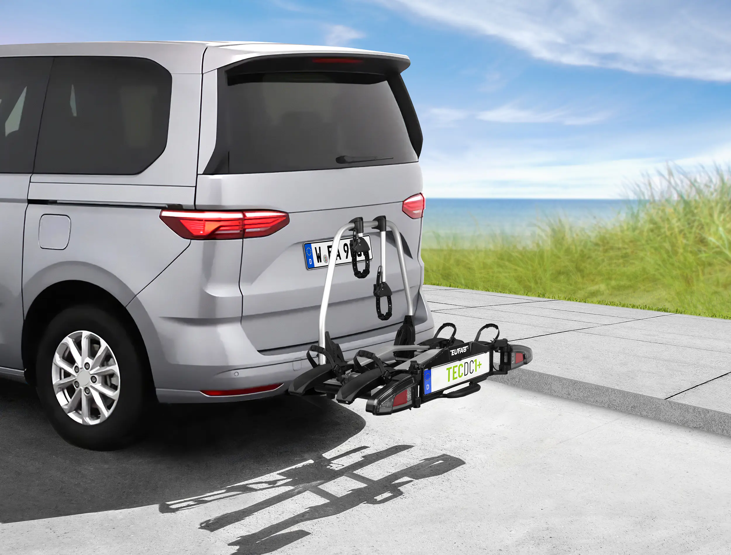 EUFAB Fahrradträger TECDC1+ LED für 2 Fahrräder und große Heckklappen komplett vormontiert EUFAB Fahrradträger TECDC1+ LED für 2 Fahrräder und große Heckklappen komplett vormontiert