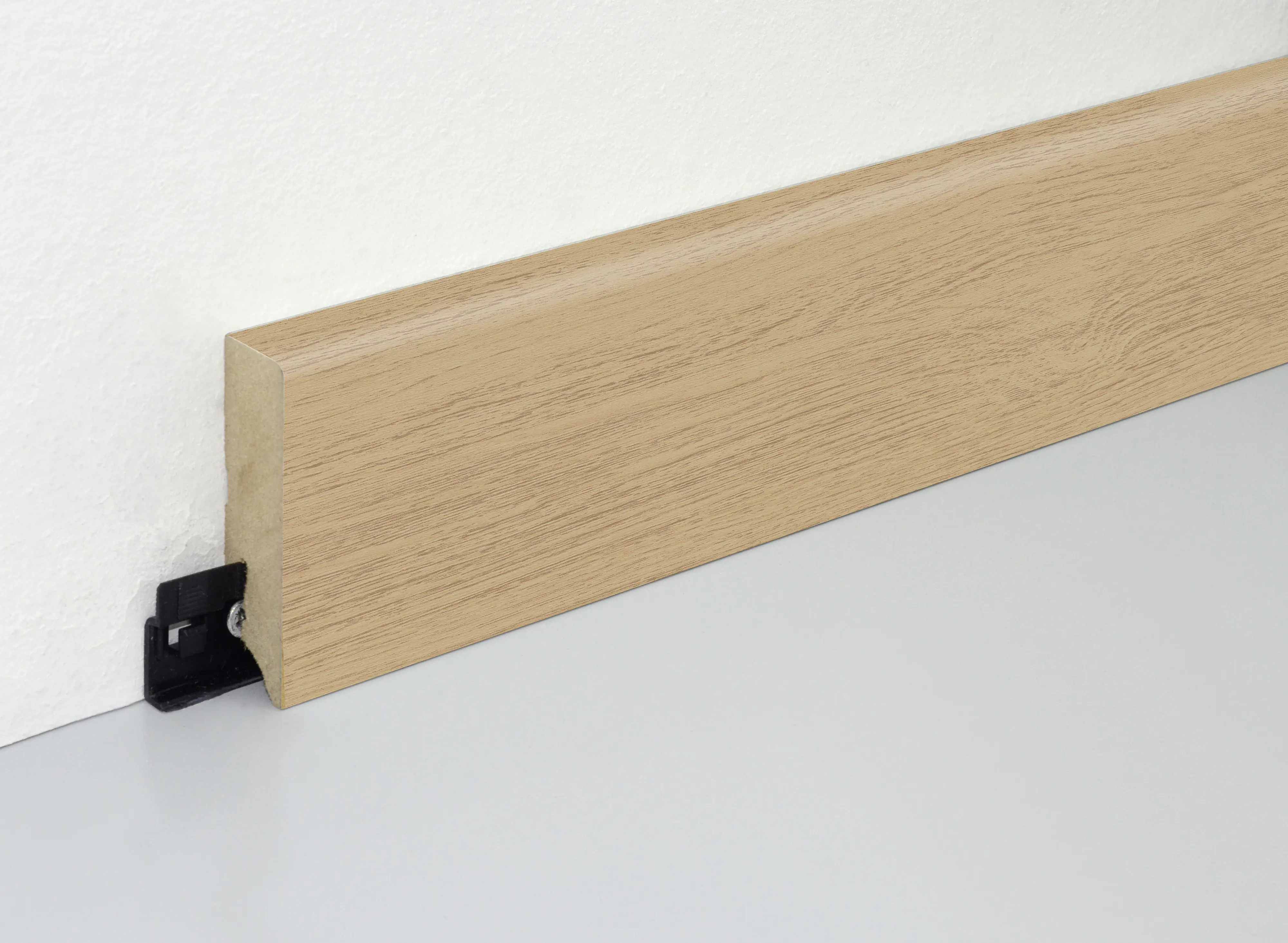 Neuhofer Fußleiste 240 cm 70 x 19 mm Eiche Burlington