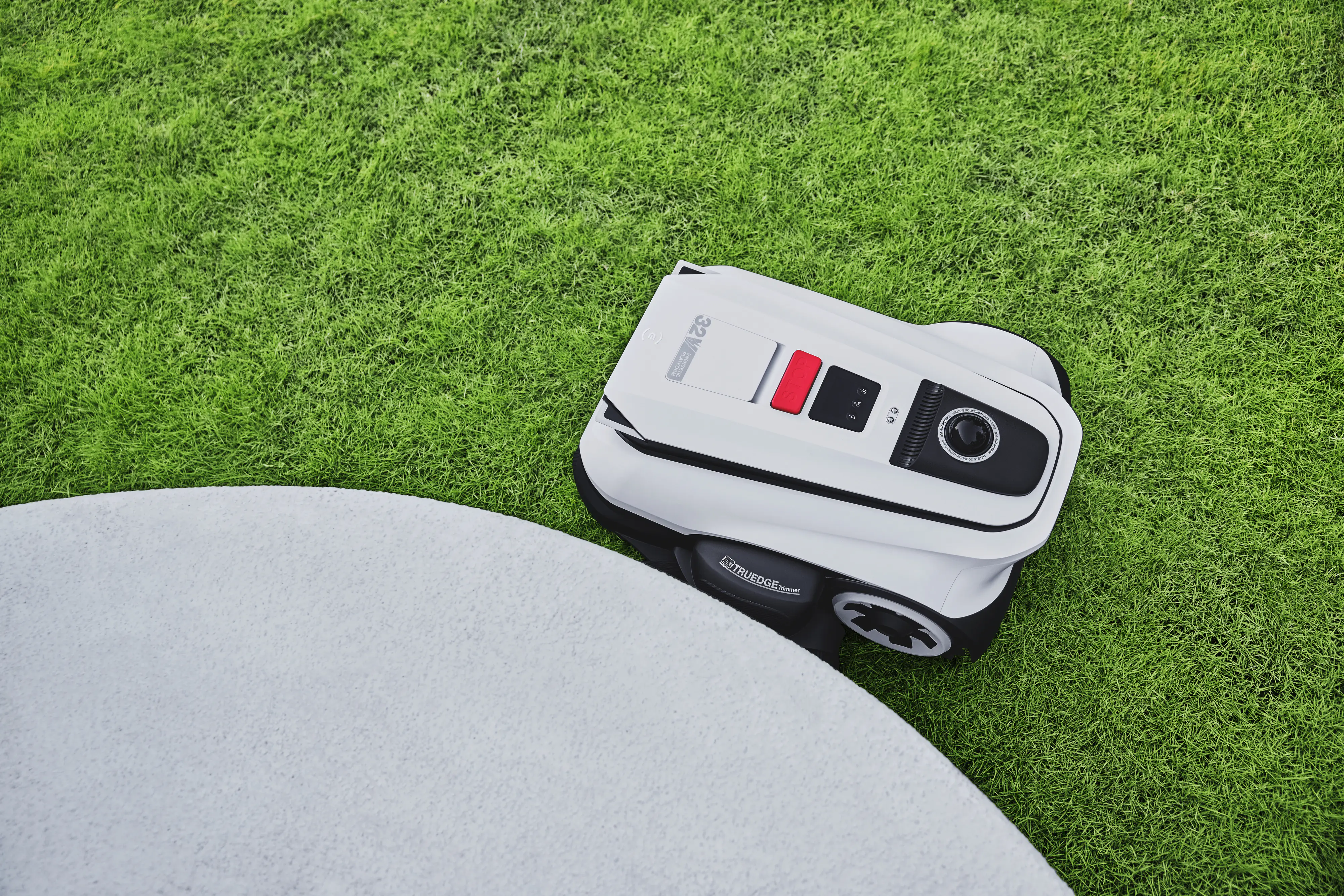 ECOVACS Mähroboter GOAT A3000 LiDAR Pro - 33 cm Schnittbreite 3000 m² 32 V