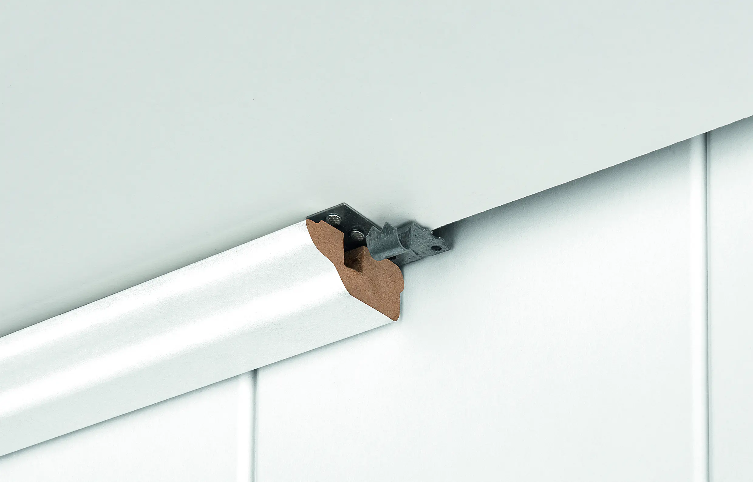 Kronoflooring Deckenabschlussleiste  260 cm 36 x 16  mm weiß