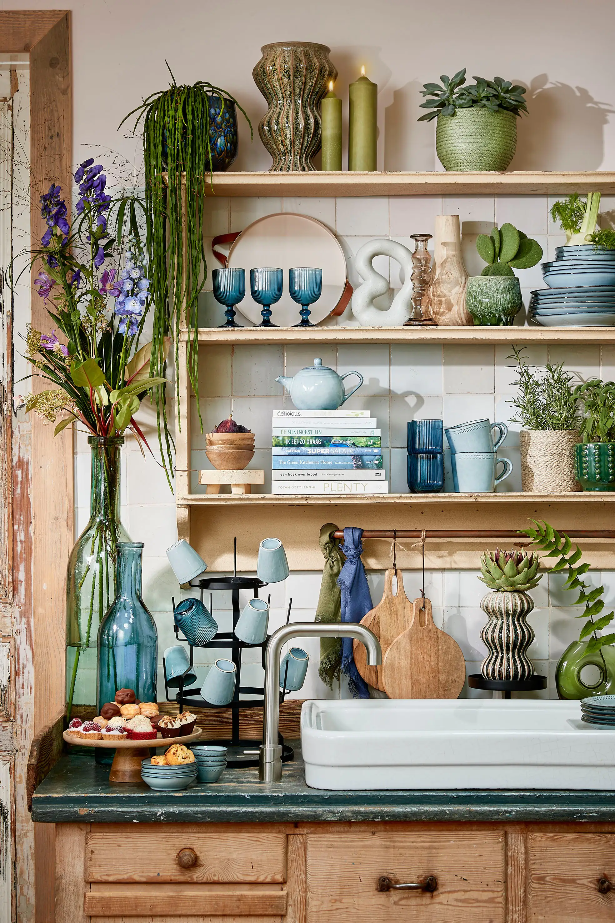 Mica Tranchierbrett Duko Mangoholz rund H 1 x B 29 x T 22 cm braun