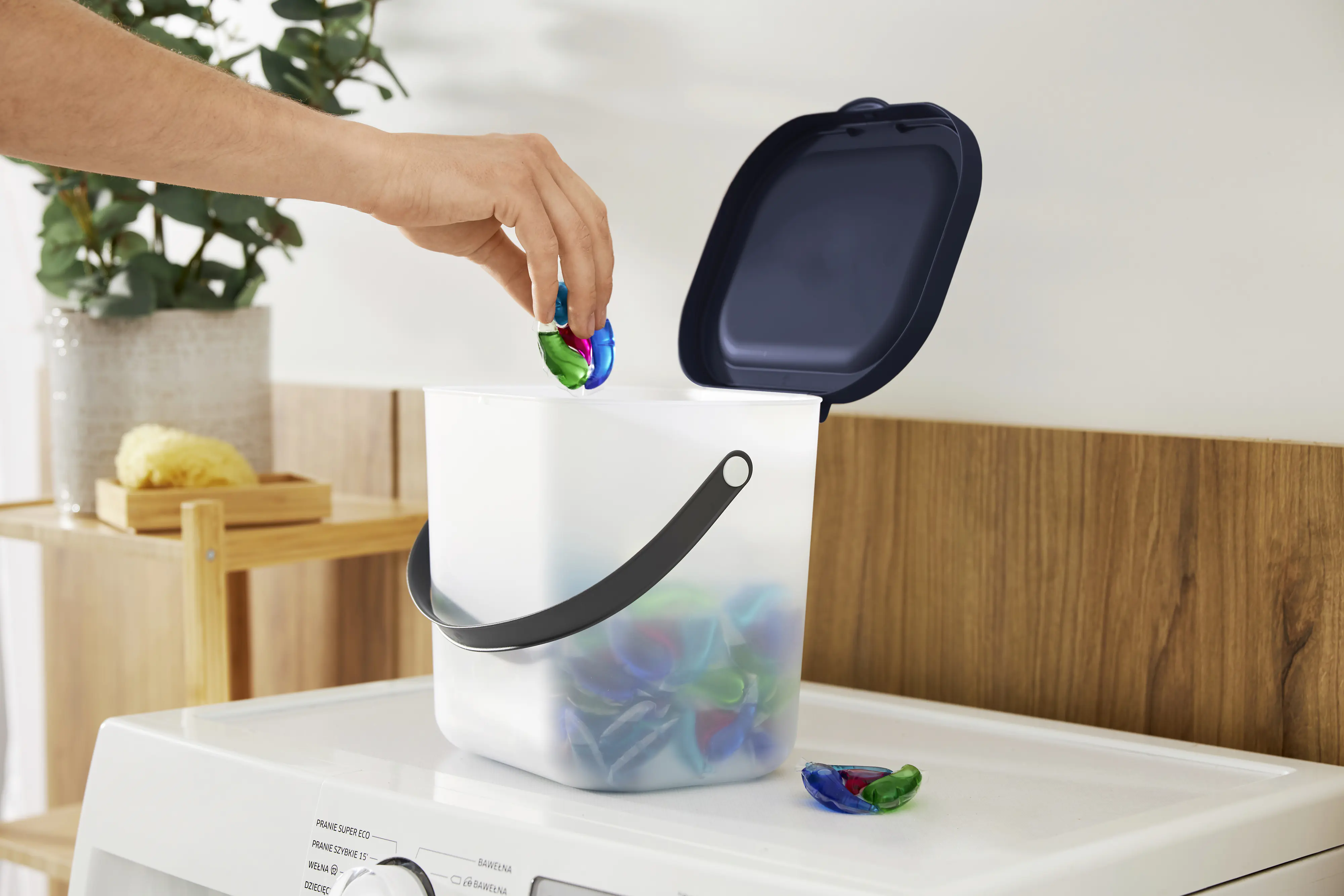 Rotho Waschmittelbehälter Albula 6 l midnight blau