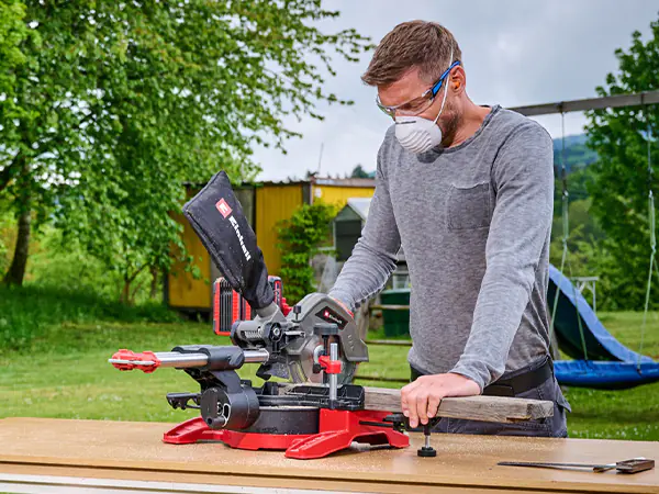 Einhell Expert Akku-Zug-Kapp-Gehrungssäge TE-SM 36/8 L Li Solo Einhell Expert Akku-Zug-Kapp-Gehrungssäge TE-SM 36/8 L Li Solo