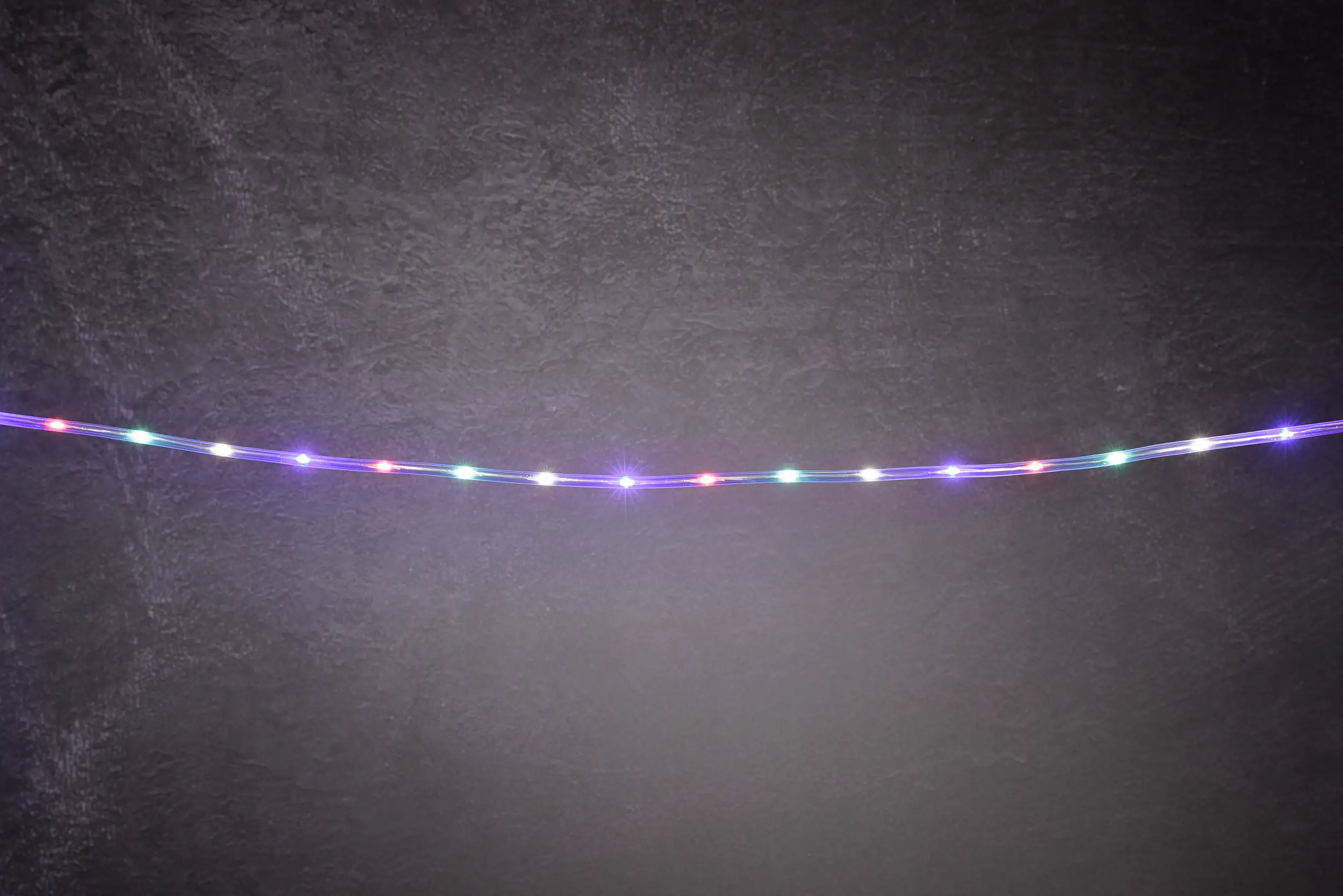 TrendLine LED-Lichterschlauch Mini Außen 10 m bunt (RGB) mit Timer, 8 Lichteffekten TrendLine LED-Lichterschlauch Mini Außen 10 m bunt (RGB) mit Timer, 8 Lichteffekten