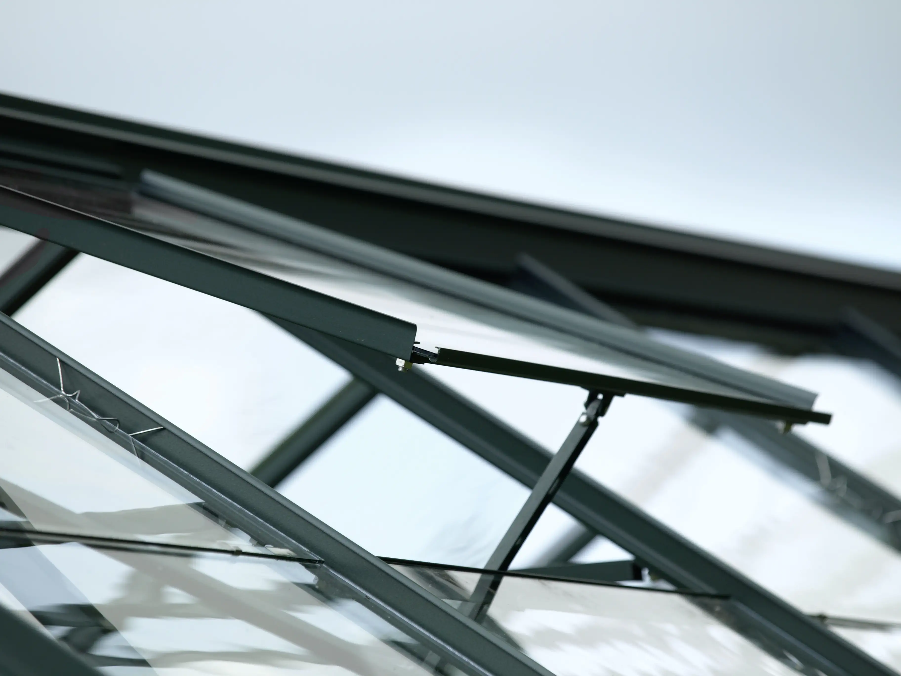 Vitavia Alu-Dachfenster zu Venus Apollo Diana Uranus Cassandra Merkur Mars