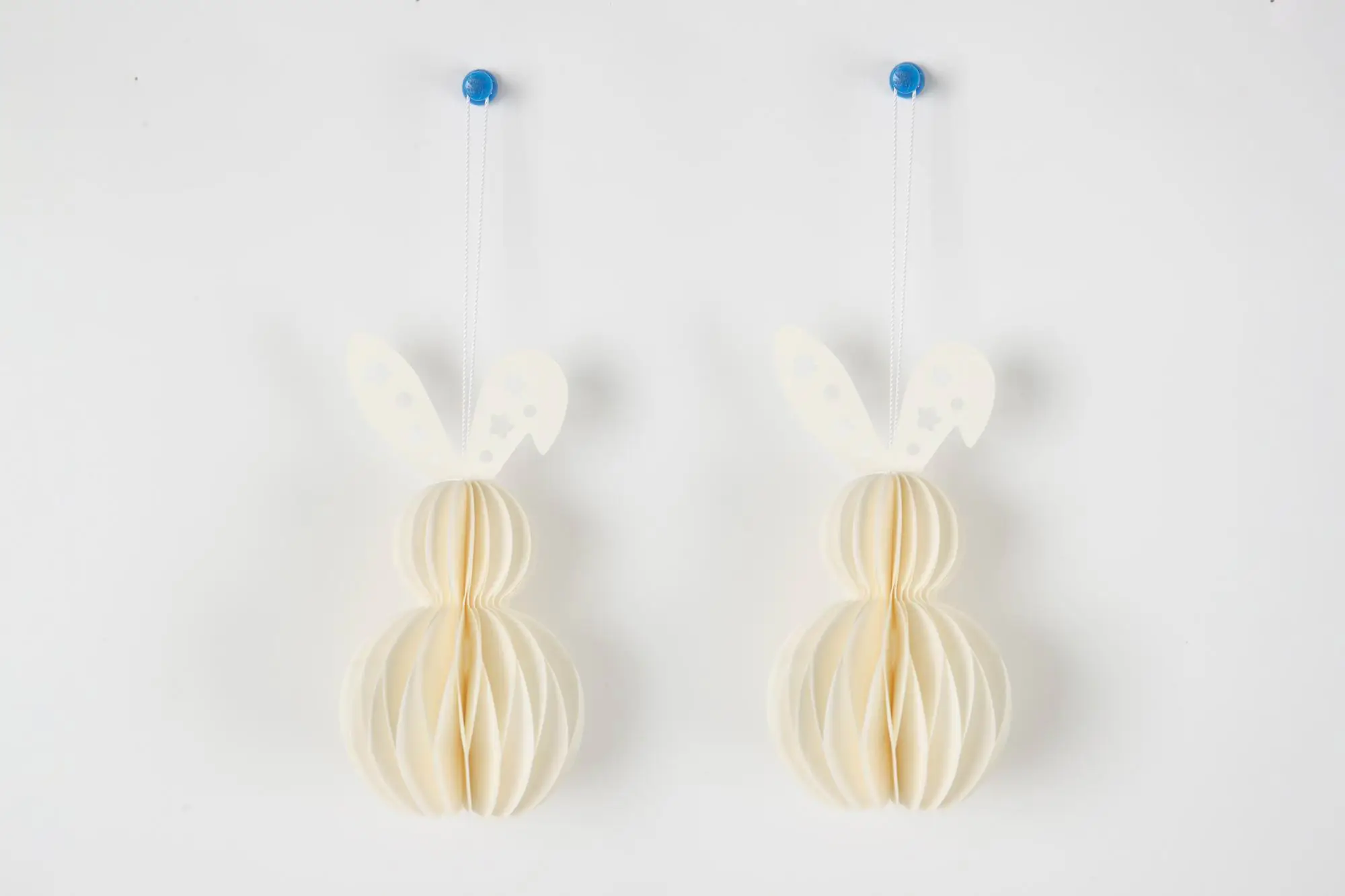 TrendLine Osterei Deko zum aufhängen Papier Ø 6 x 12 cm weiß 6er Set