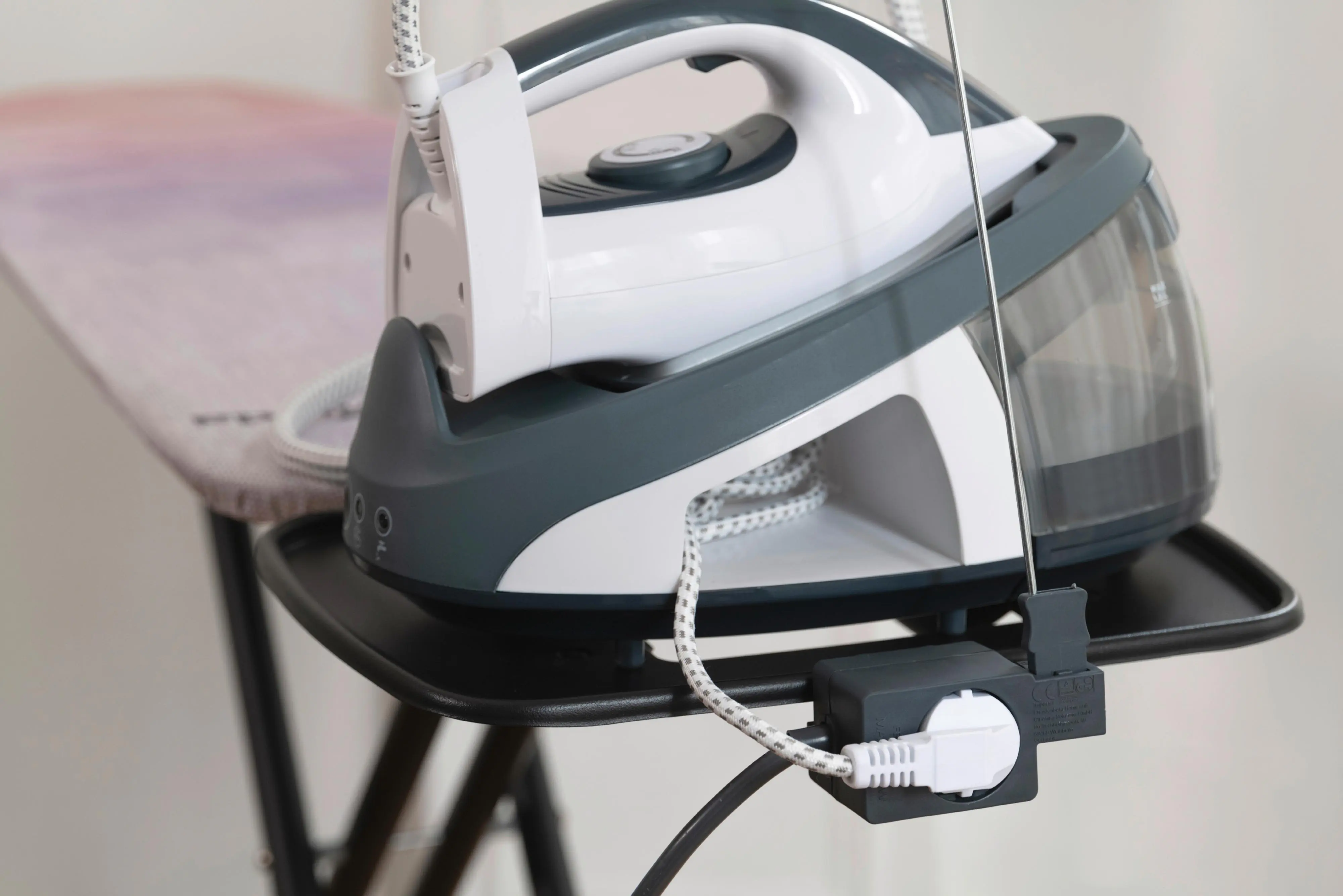 Vileda Bügelbrett Diamond M plus inkl. Elektroanschluss Vileda Bügelbrett Diamond M plus inkl. Elektroanschluss