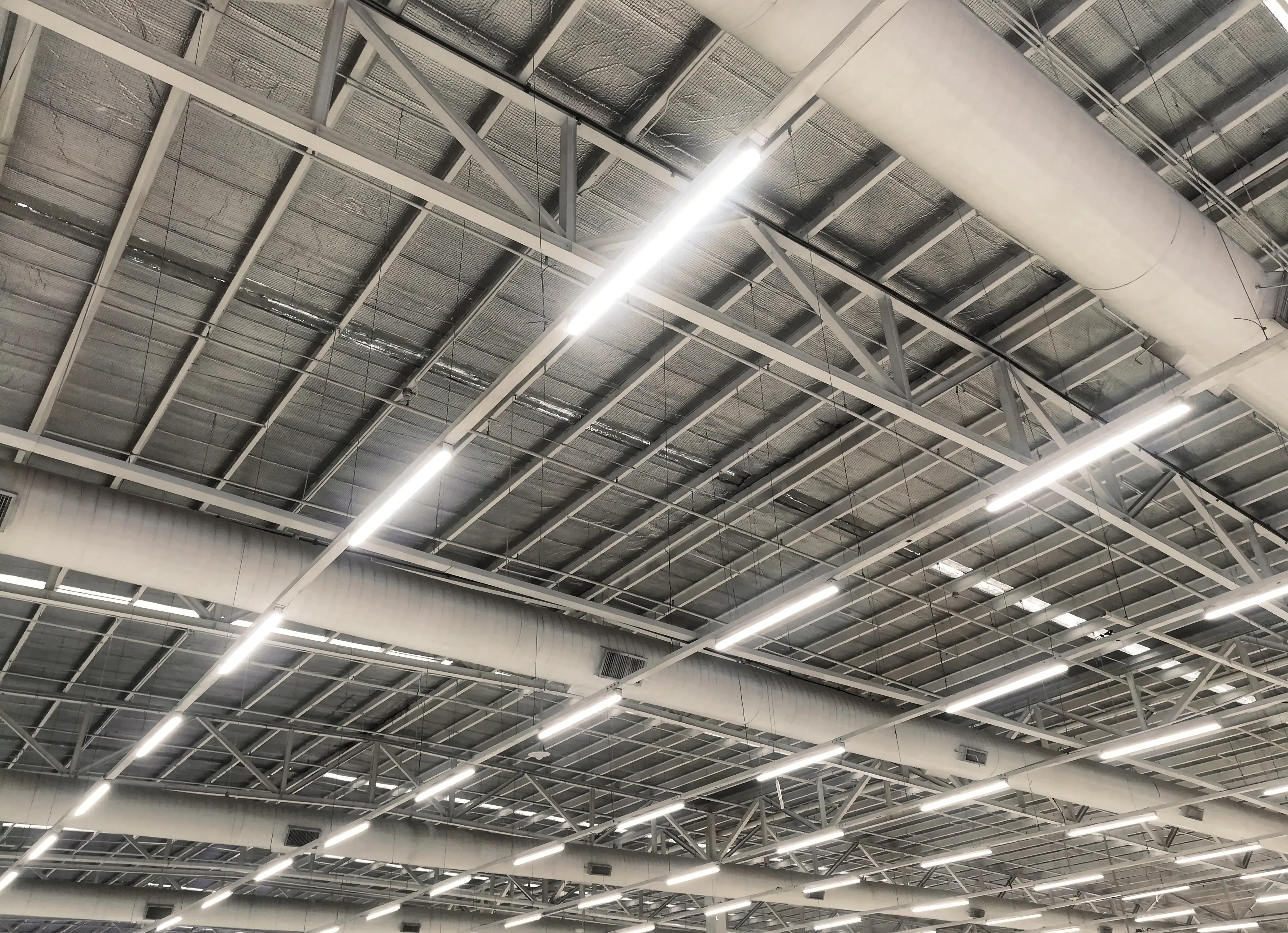 Light & More LED Feuchtraumleuchte 127 x 6,8 cm G13 T8