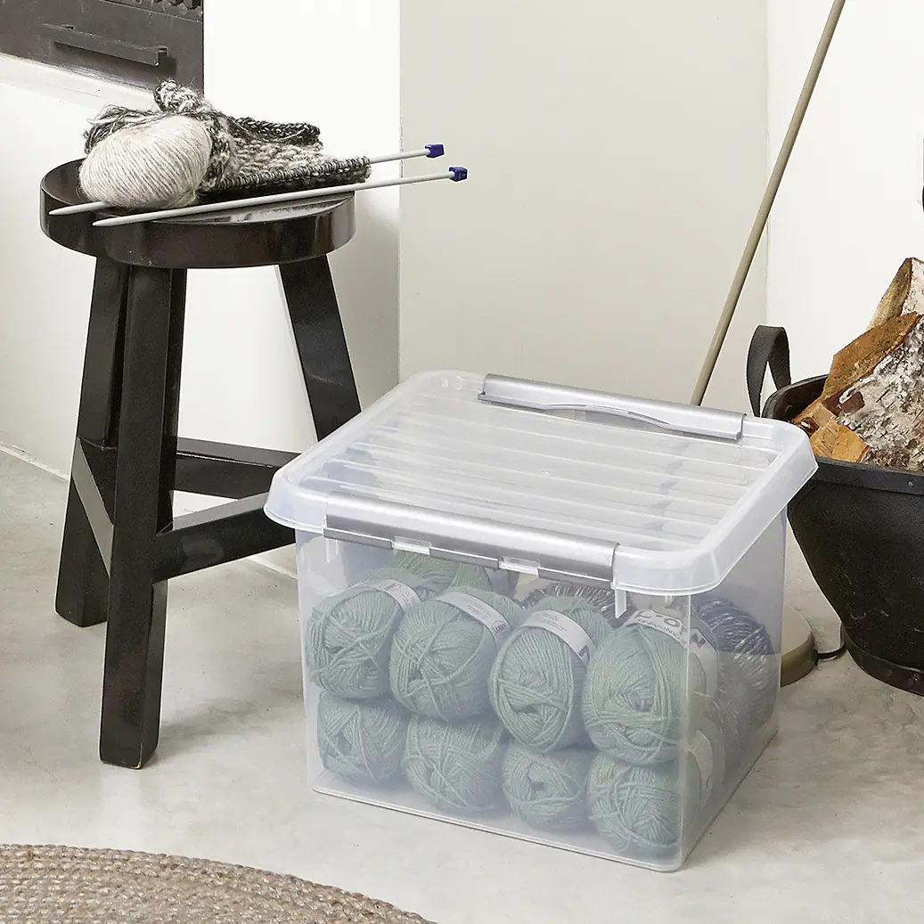 Sunware Aufbewahrungsbox Q-line 26L transparent metallfarbig 40 x 40 x 26 cm Sunware Aufbewahrungsbox Q-line 26L transparent metallfarbig 40 x 40 x 26 cm