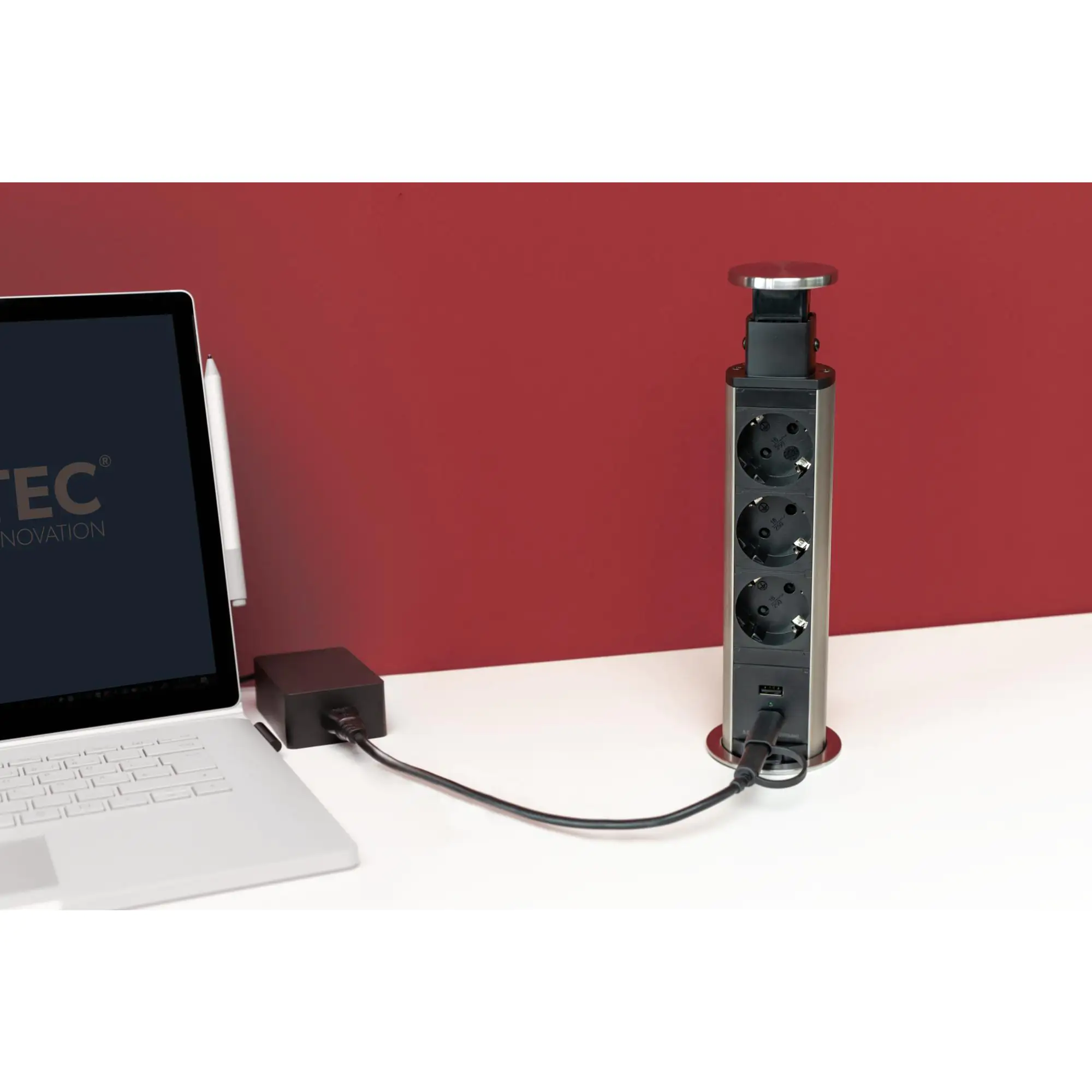 Unitec Einbausteckdosenleiste 3-fach 2m mit 2 x USB Tower, silber Unitec Einbausteckdosenleiste 3-fach 2m mit 2 x USB Tower, silber