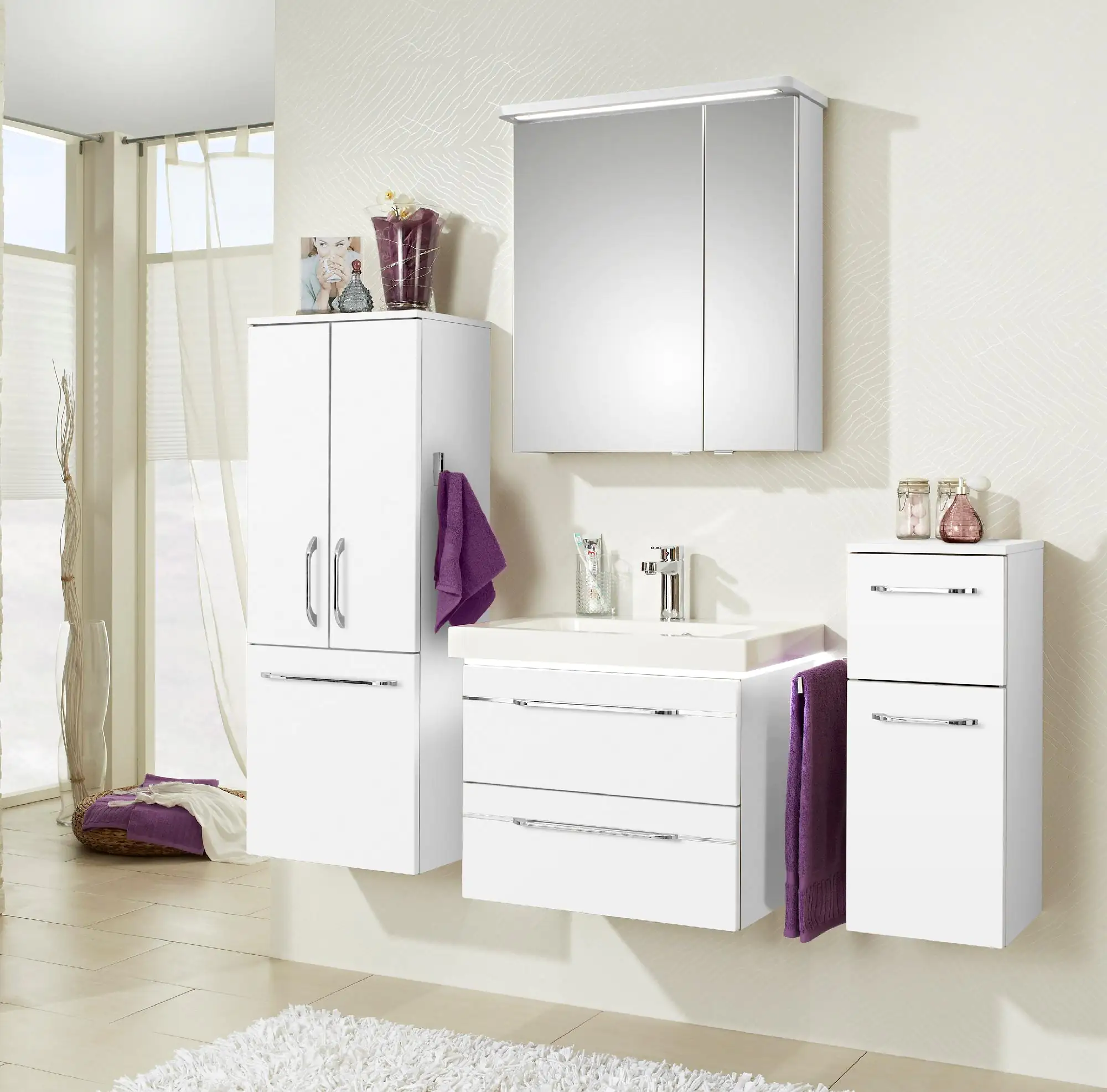 Pelipal Badmöbel-Set Balto Weiß Hgl/Weiß Glanz mit Unterschrank und Midischrank 141 cm Pelipal Badmöbel-Set Balto Weiß Hgl/Weiß Glanz mit Unterschrank und Midischrank 141 cm