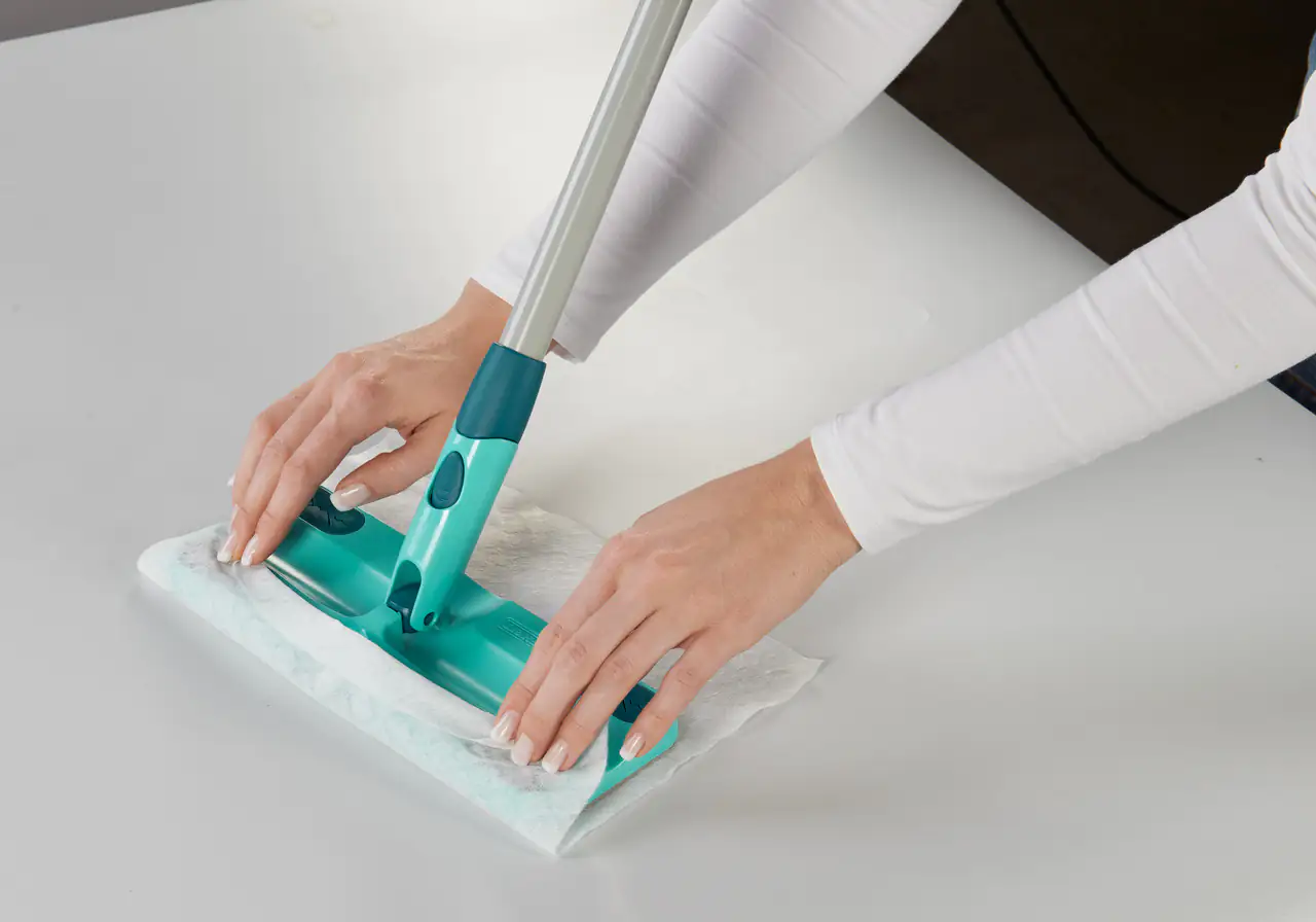Leifheit Bodenwischer Clean & Away Click inklusive 5 Staubtücher Leifheit Bodenwischer Clean & Away Click inklusive 5 Staubtücher