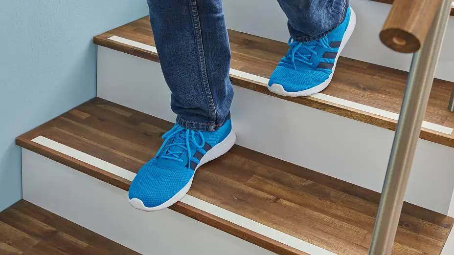 tesa Anti-Rutschband fluoreszierend 5 m x 25 mm, gelb