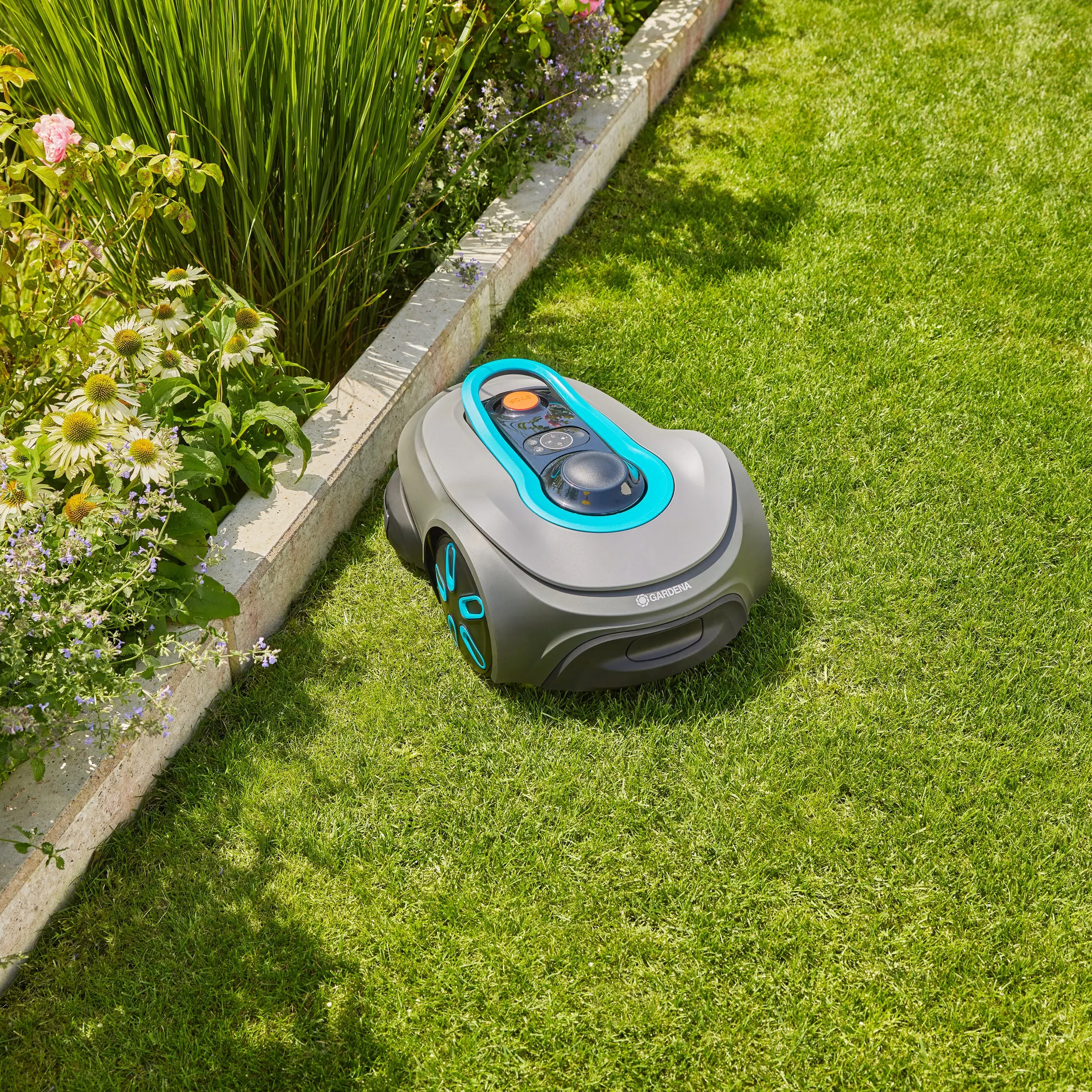 Gardena Mähroboter smart SILENO free 600m² Set Gardena Mähroboter smart SILENO free 600m² Set
