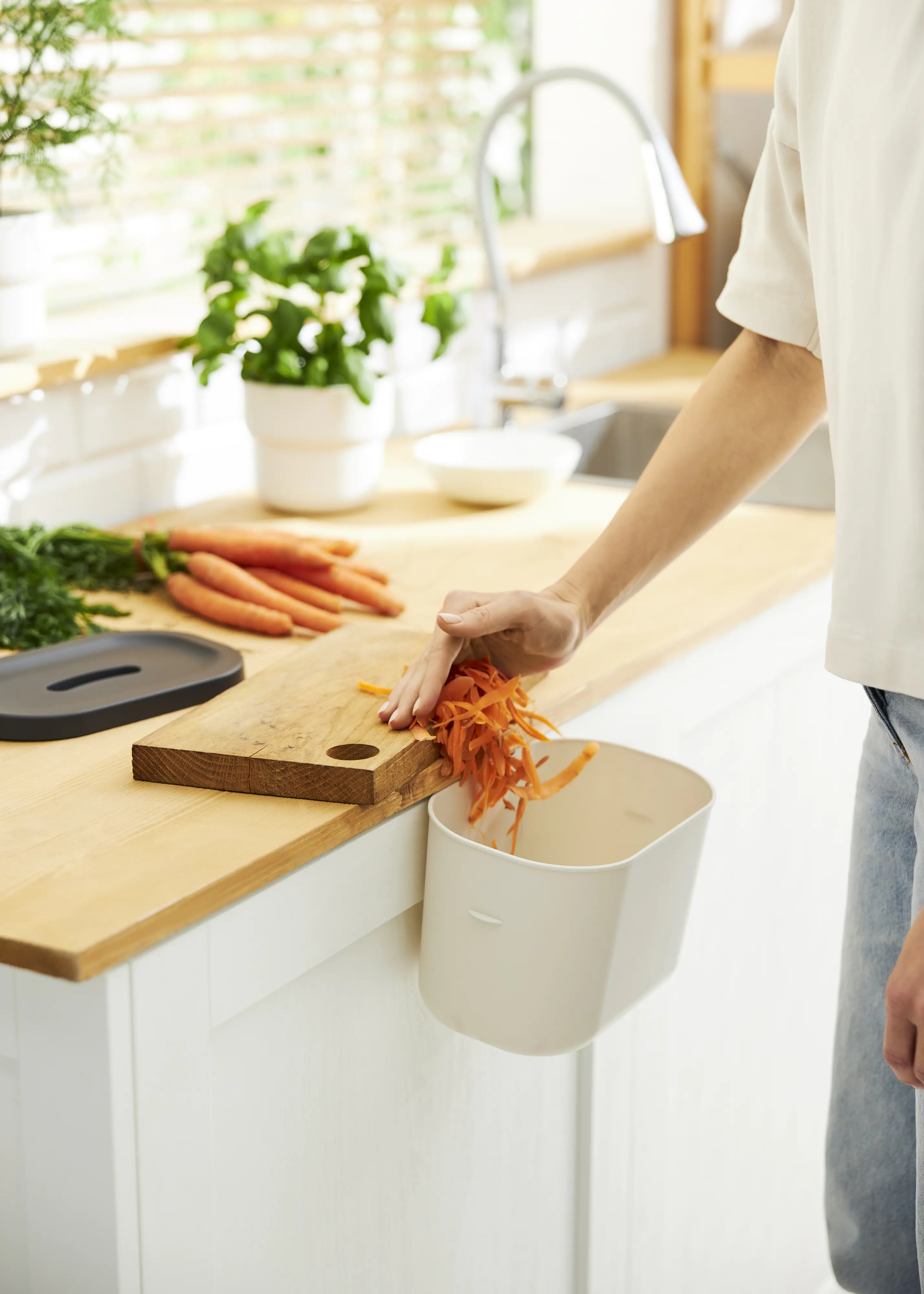 Rotho Komposteimer Jive Bio 3,2 L schwarzweiß