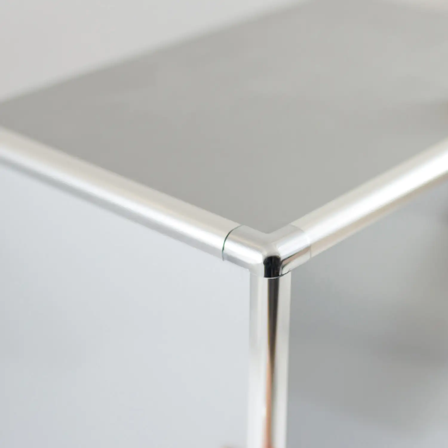 4062963223465_2562455 Breuer Ecke 3-fach Stoss Sondermaß, alu chromeffekt