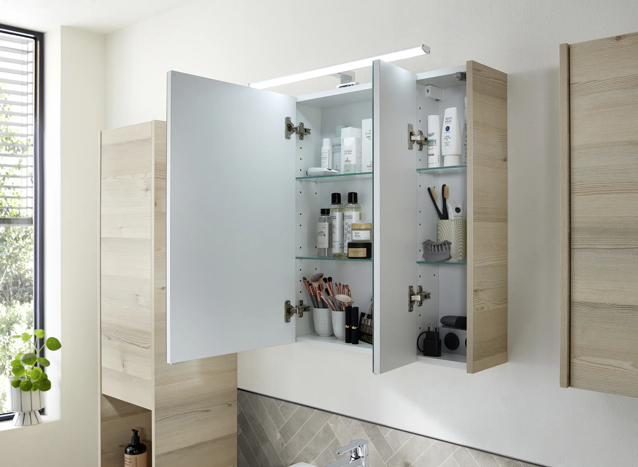 Pelipal Spiegelschrank Quickset 85-II LED-Aufsatzleuchte Polar Pinie 80 cm