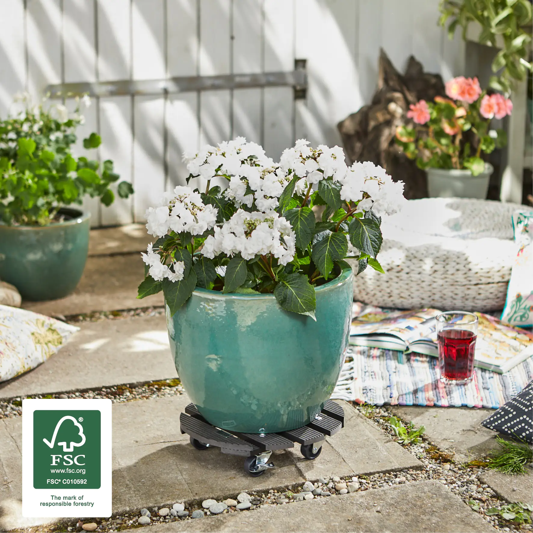 WAGNER Pflanzenroller WPC rund Ø 29 cm Tragkraft bis max. 100 kg WAGNER Pflanzenroller WPC rund Ø 29 cm Tragkraft bis max. 100 kg