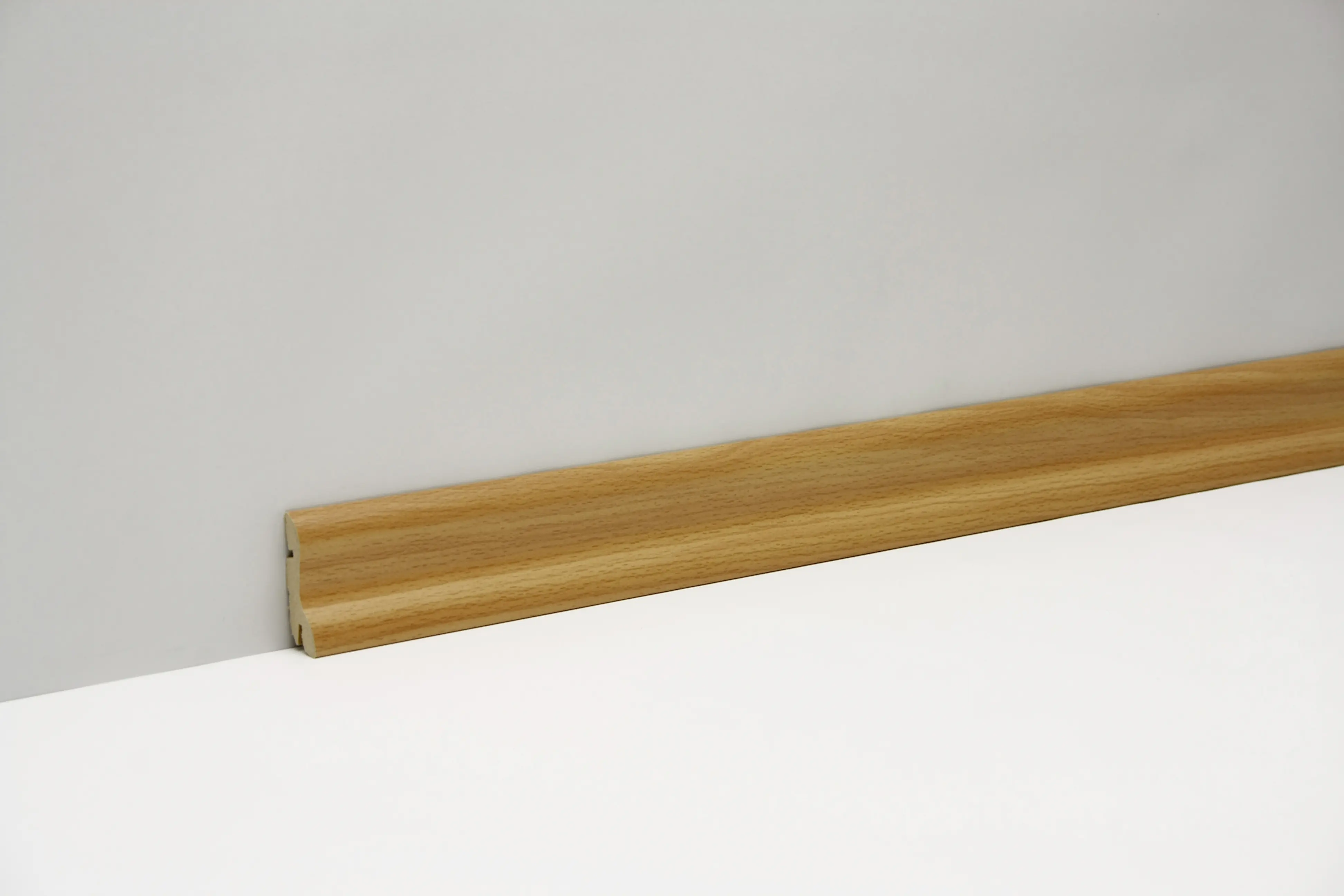 Classen Clip-Fußleiste 240 cm 40 x 20 mm Buche