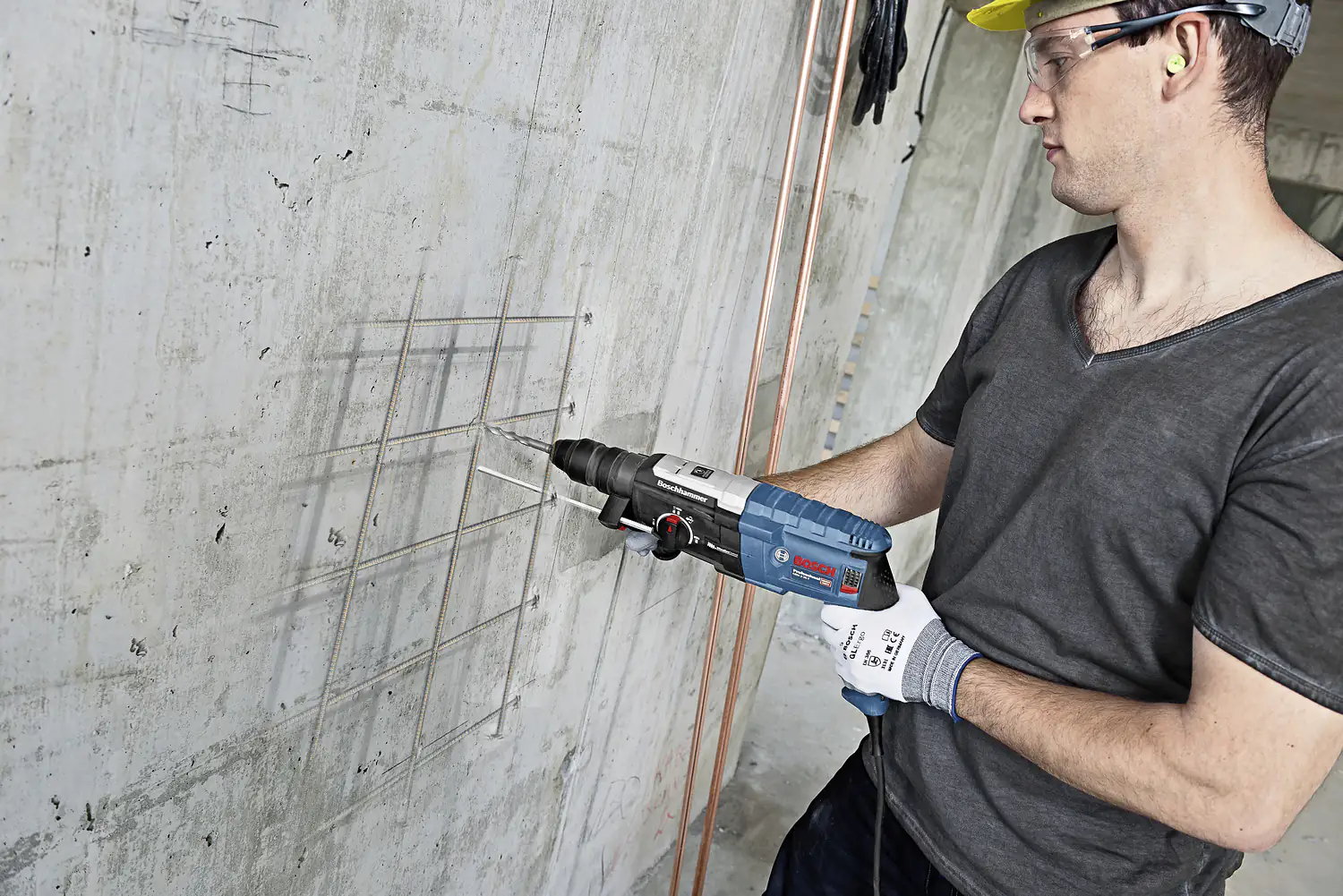 Bosch Professional Bohrhammer GBH 2-28 F 880 W im Koffer Bosch Professional Bohrhammer GBH 2-28 F 880 W im Koffer